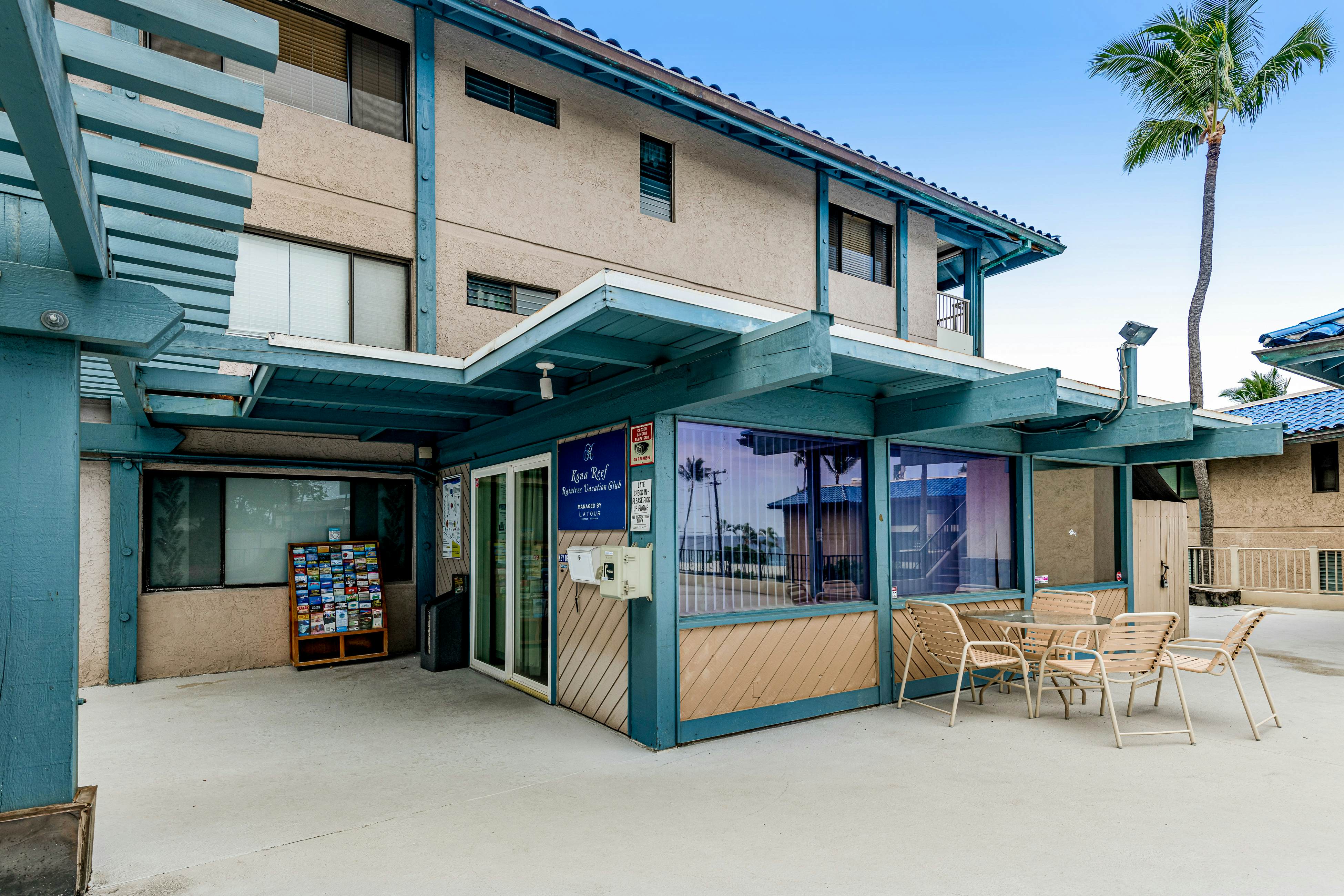 Kona Reef Oceanfront Condo, D6