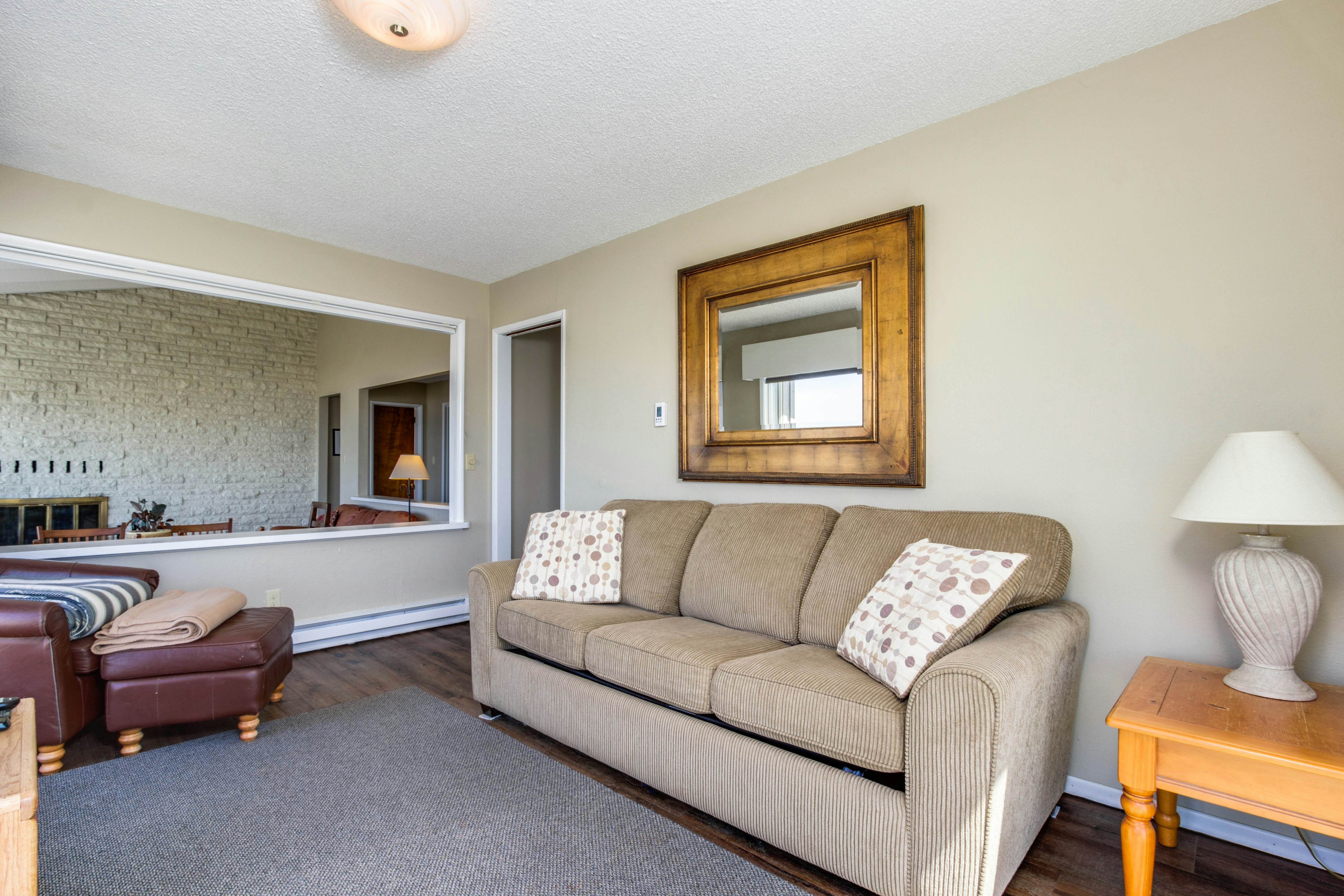 The Helm- Spindrift Oceanfront Home