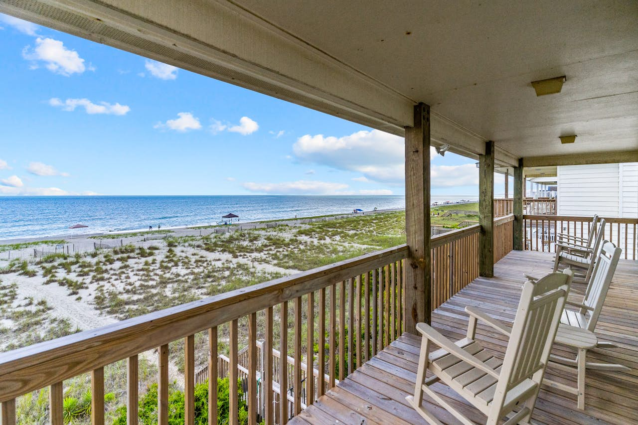 Dolphin's Watch | 4 BD Holden Beach, NC Vacation Rental | Vacasa