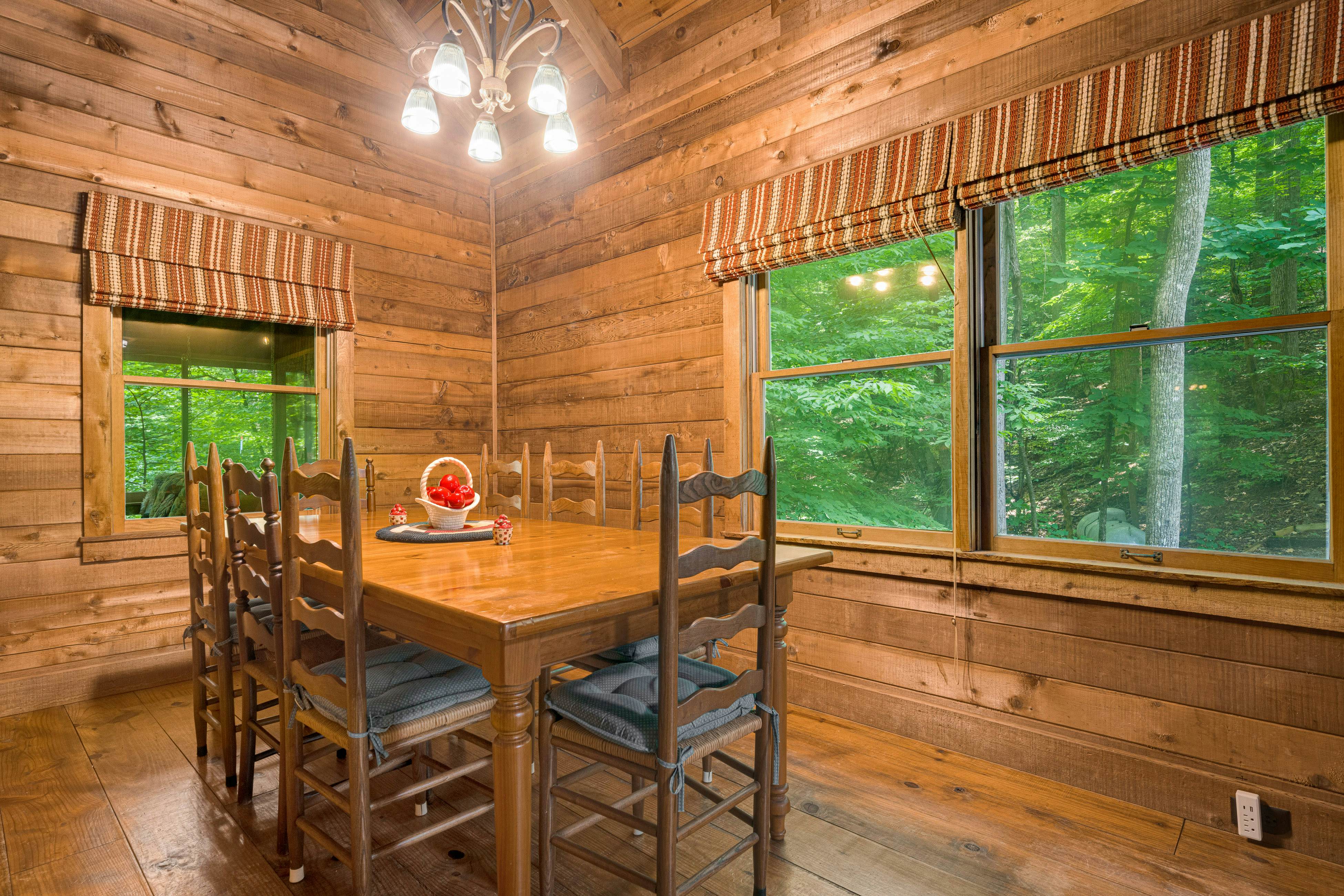 The Treehouse Lodge