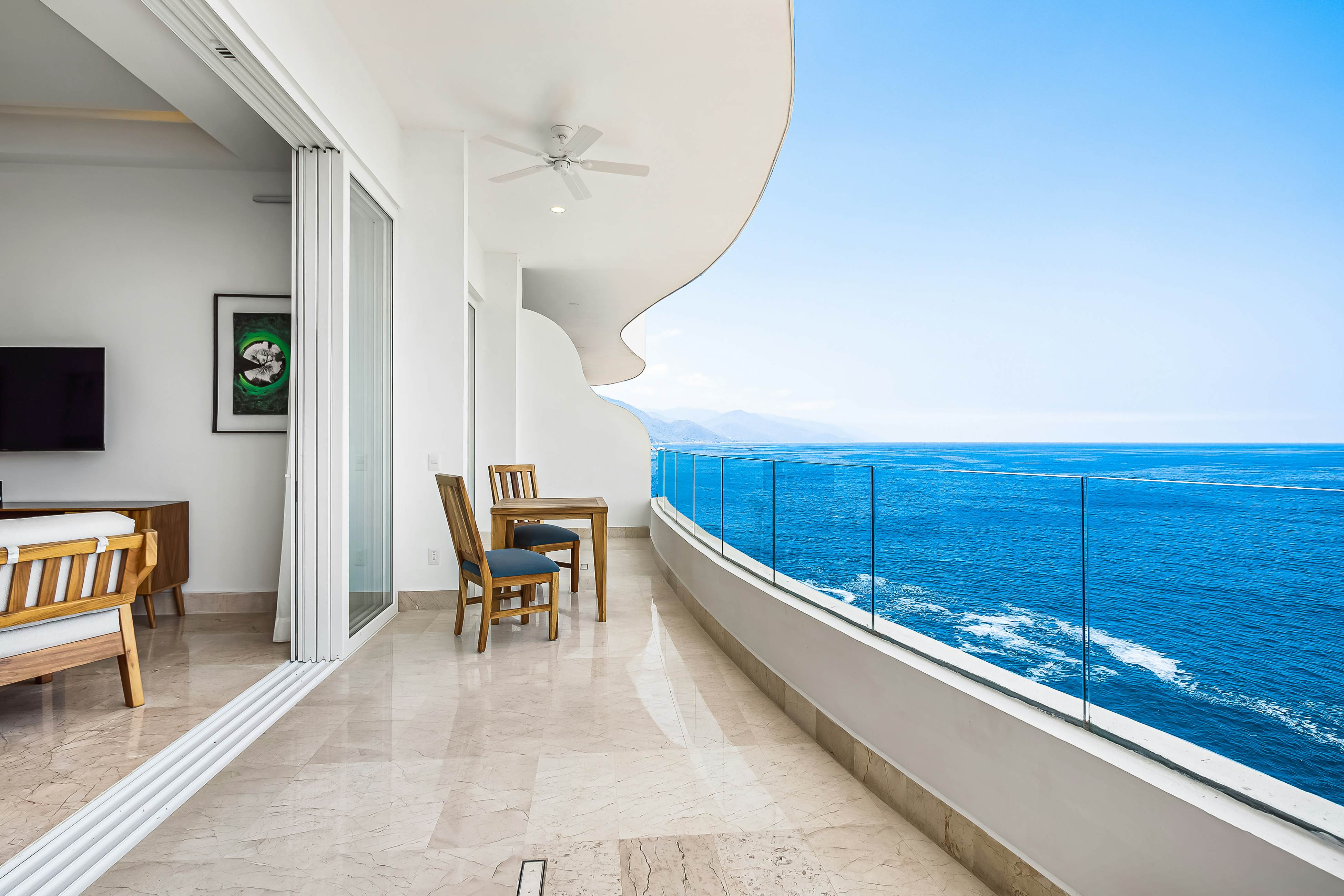 Blue Horizon 502 at Residences