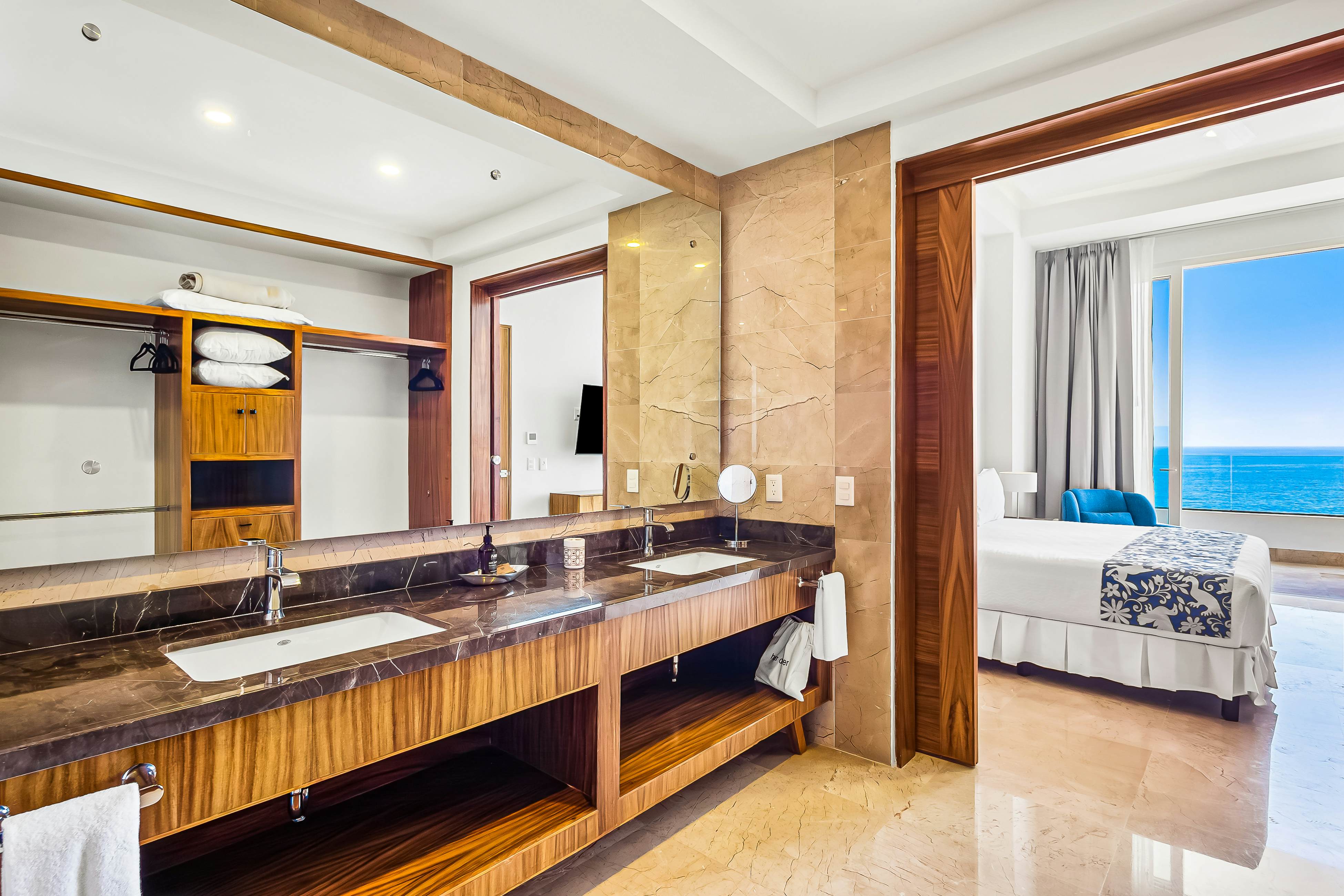 Blue Horizon 502 at Residences