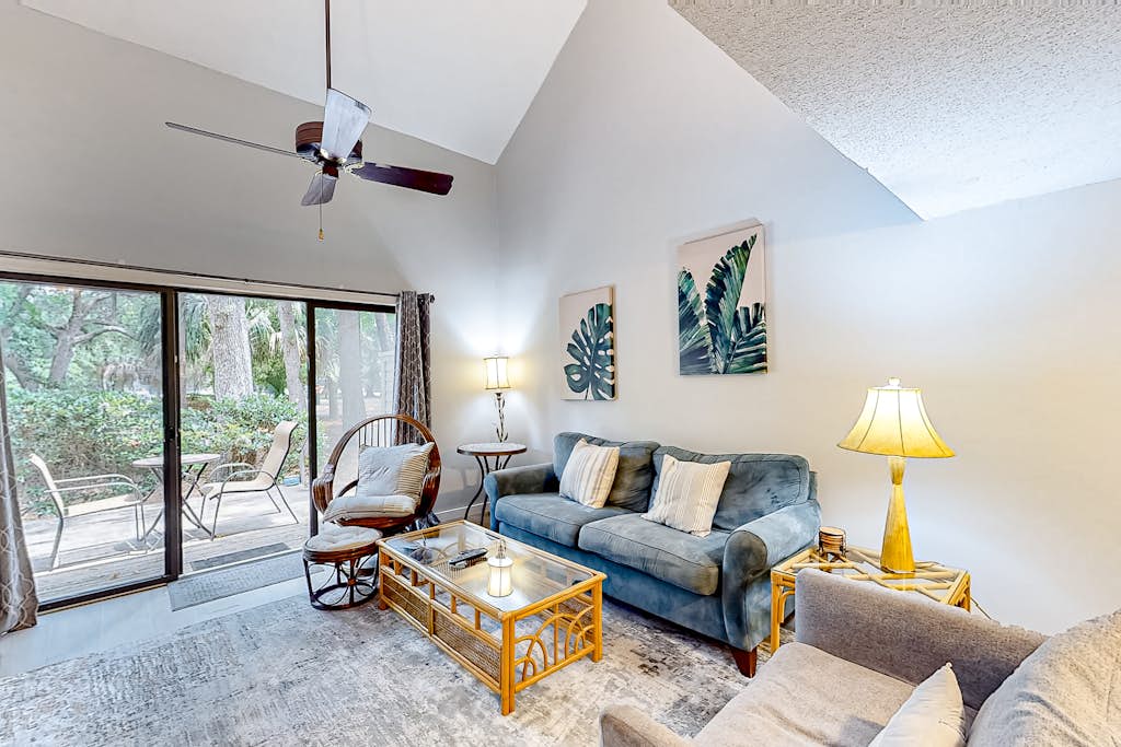 Lovely Condo w/ Shared Pool & Tennis - Dogs Welcome — Hilton Head, SC — vacation rental