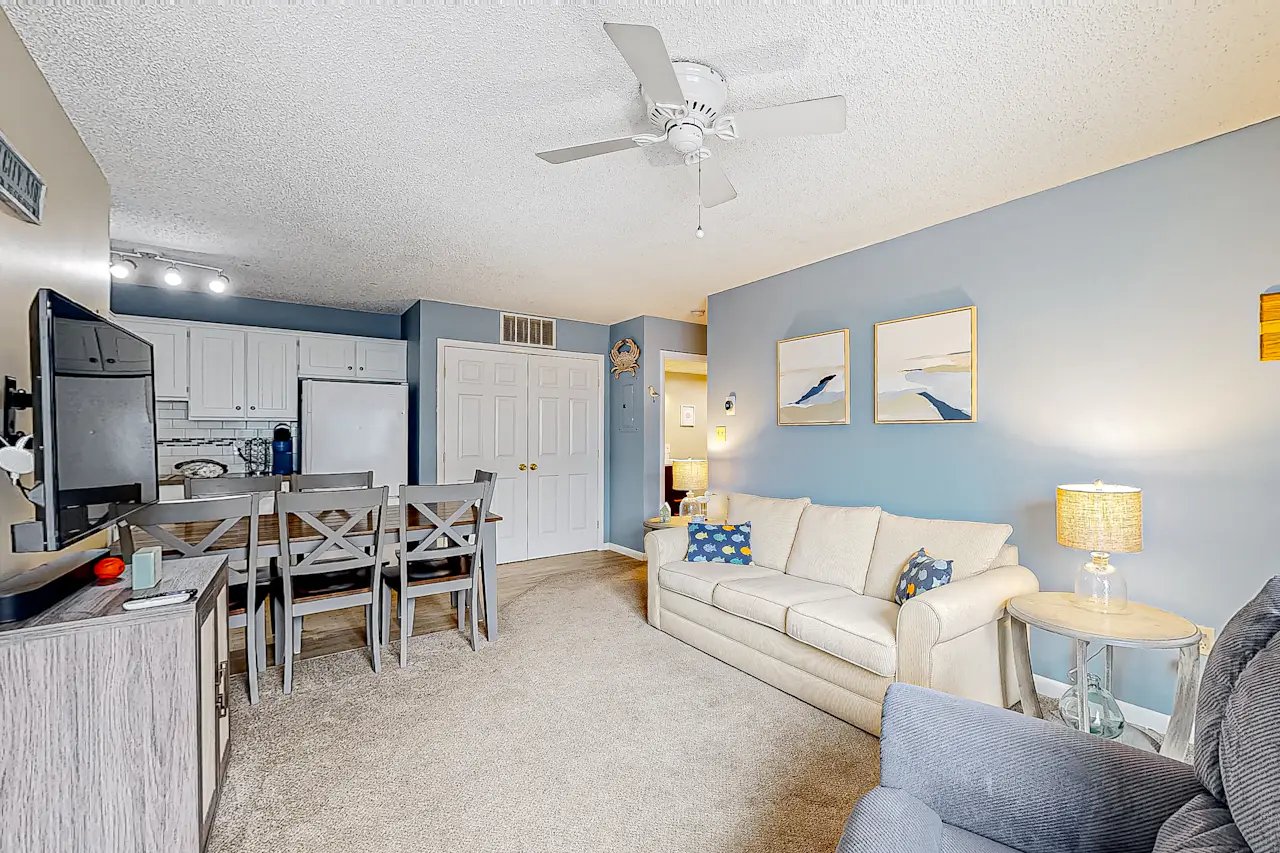Hidden Harbour 110G 2 BD Ocean City, MD Vacation Rental Vacasa