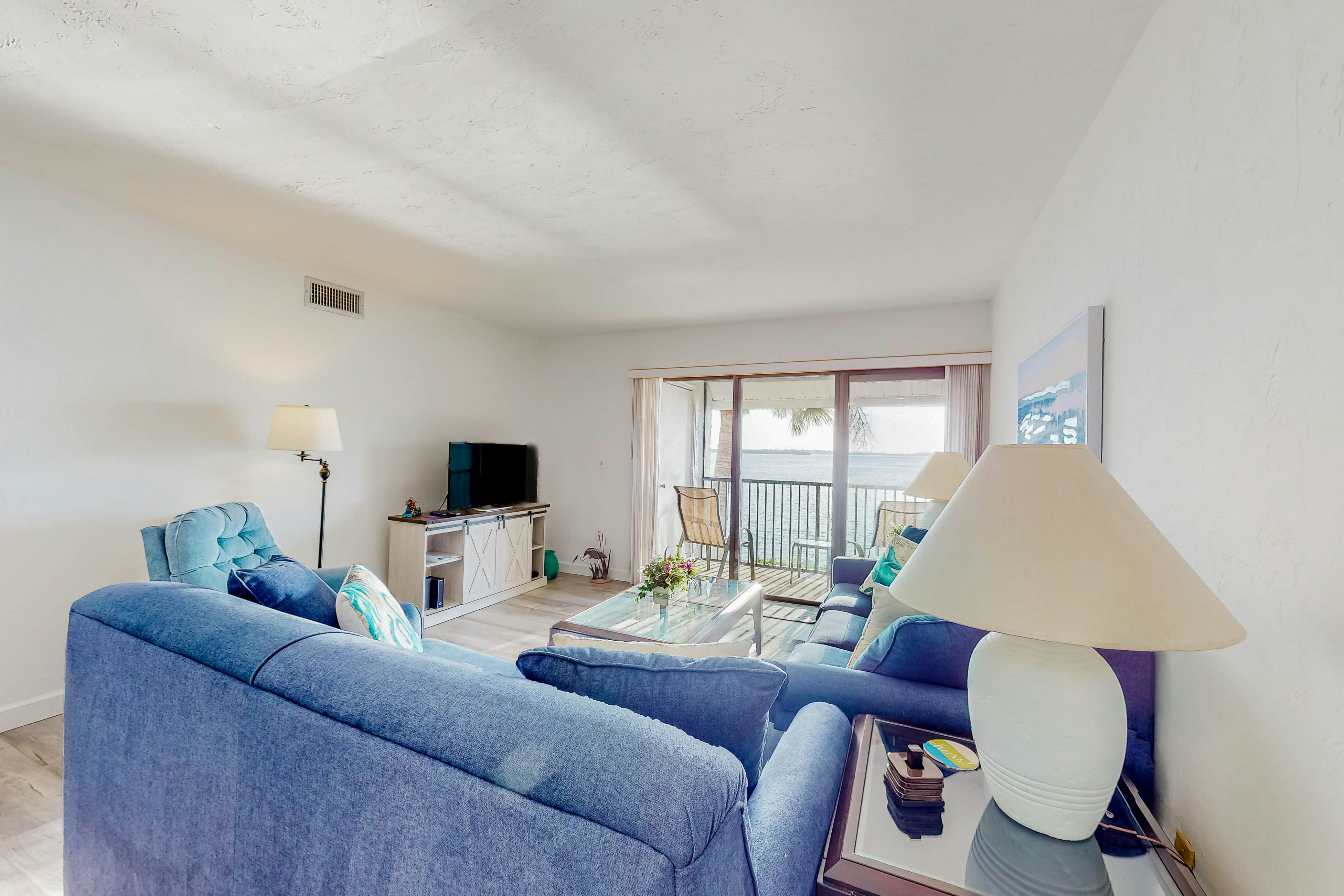 Runaway Bay, FL Beach Rentals, Condo Rentals Vacasa