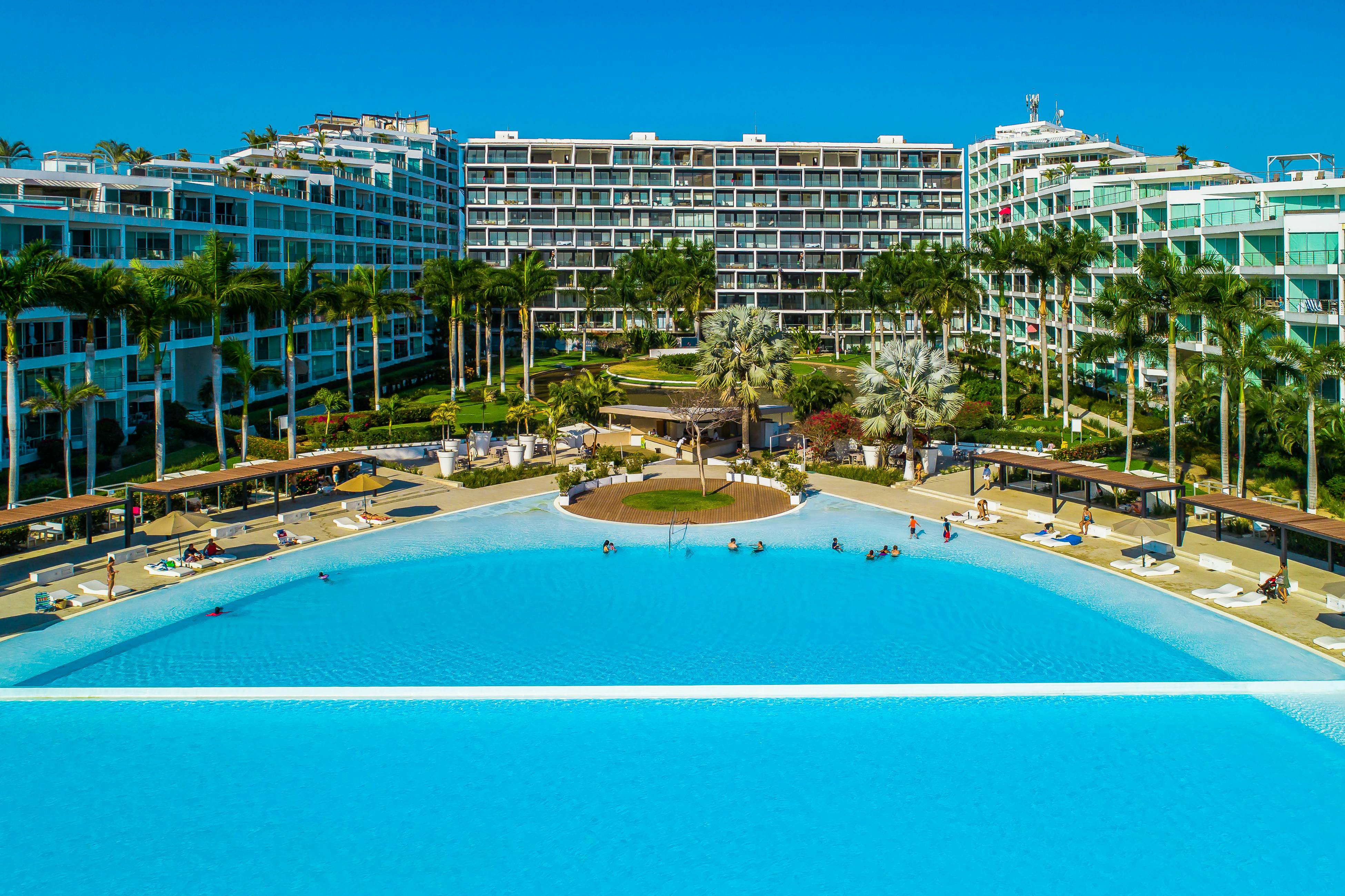 Aria Ocean Condo, # 403 T3