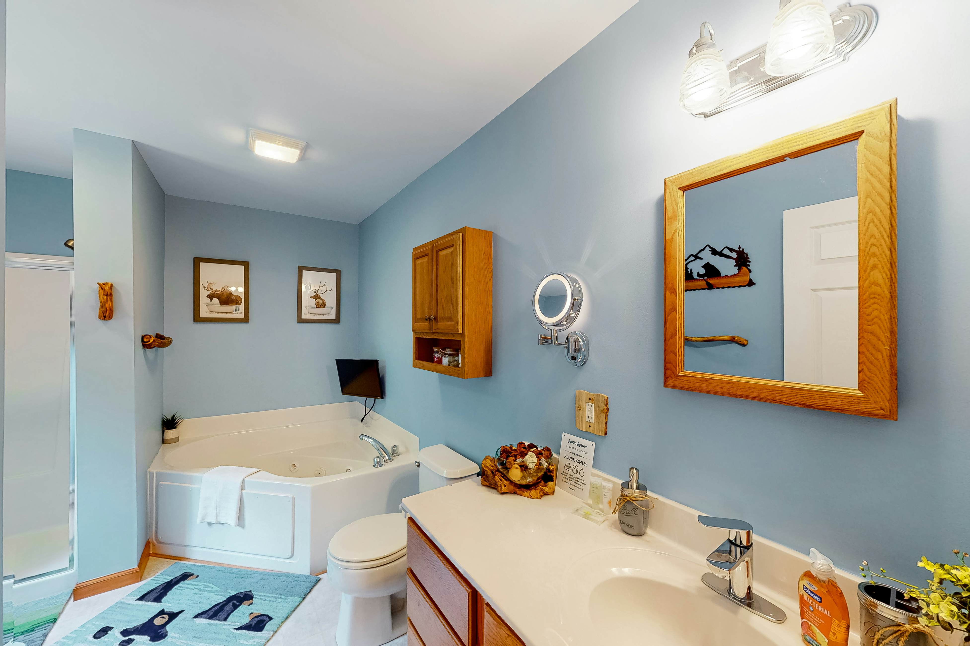 Whistle and Quill Lodge