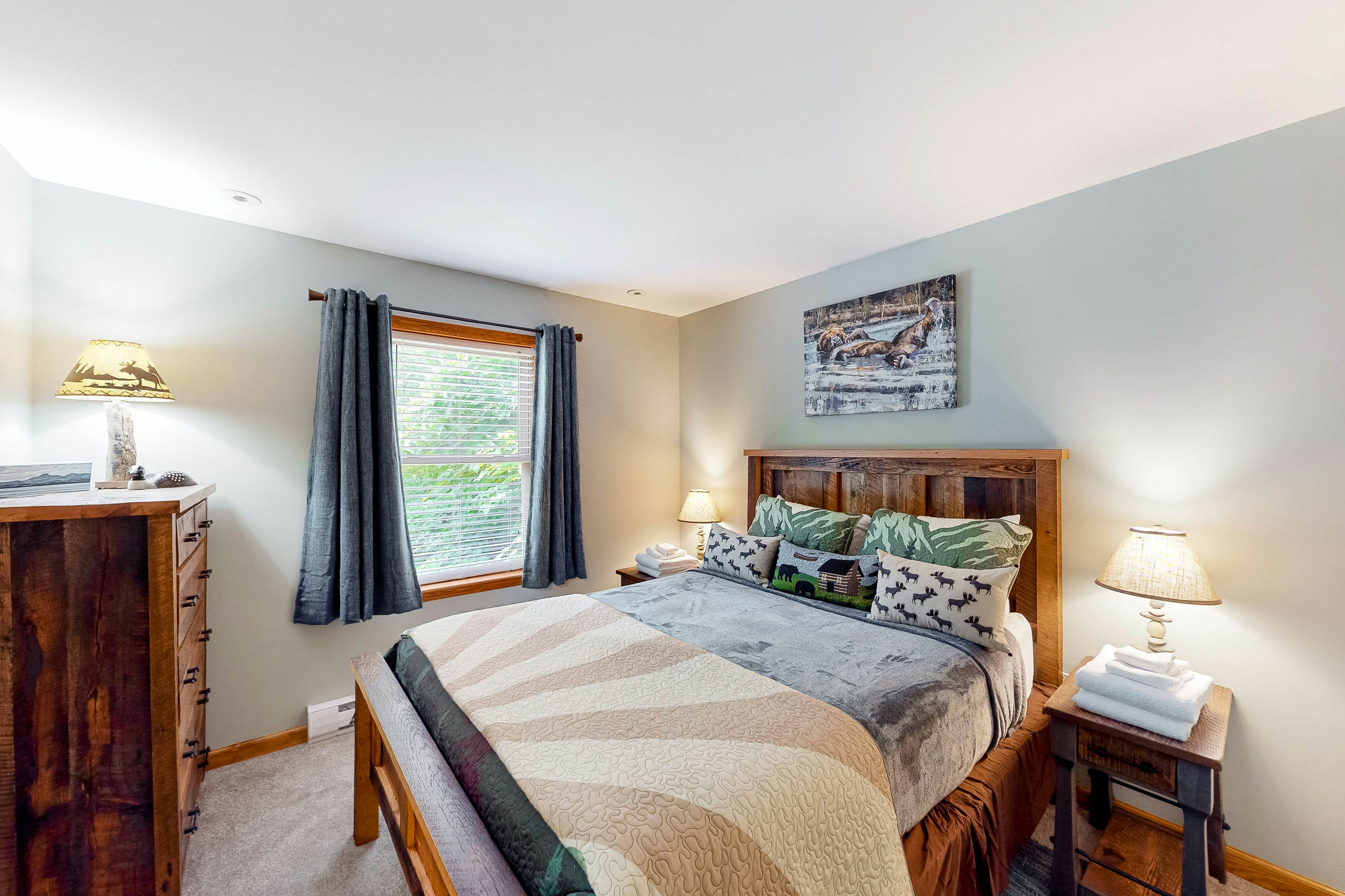 Whistle and Quill Lodge