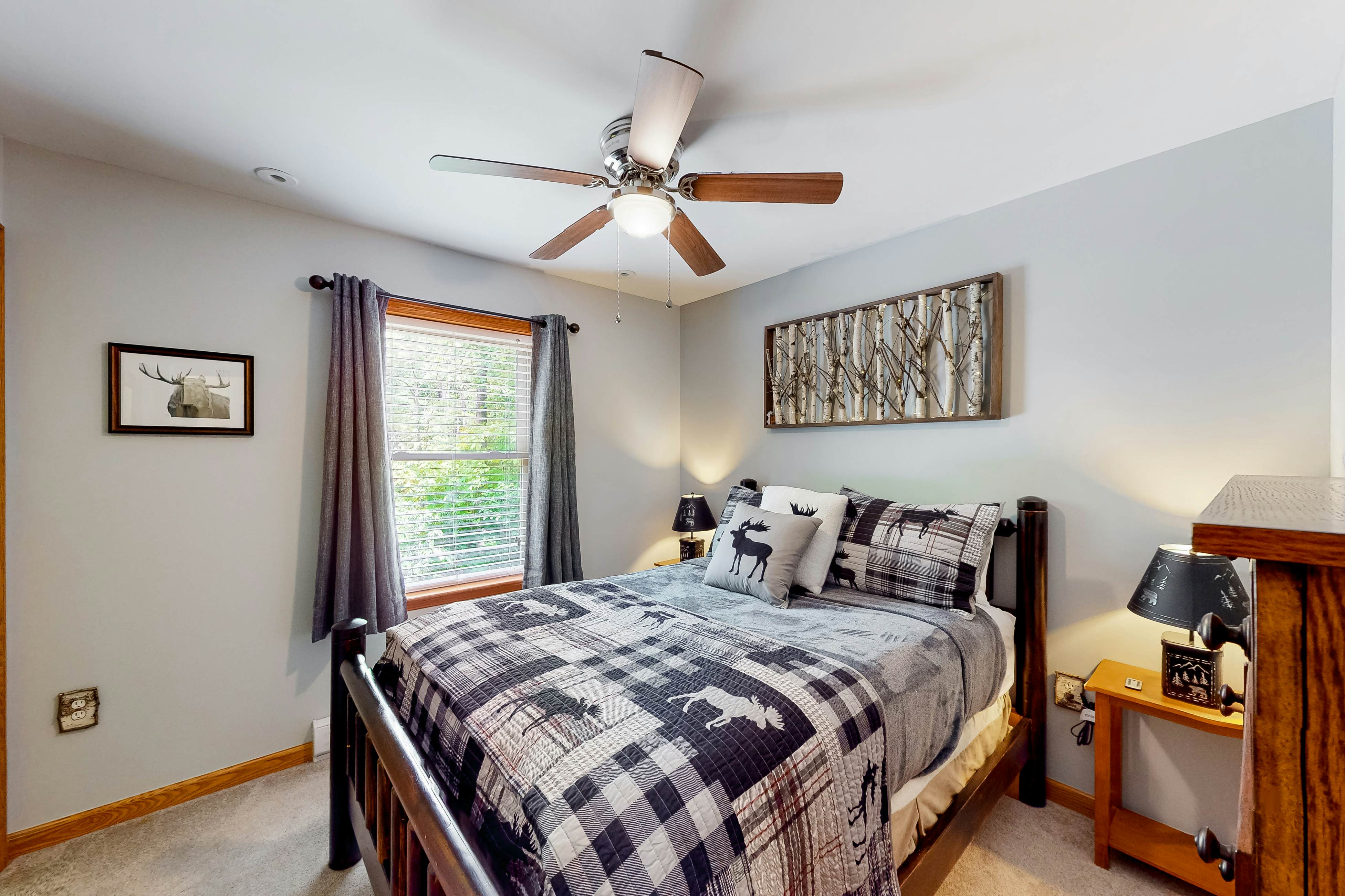 Whistle and Quill Lodge