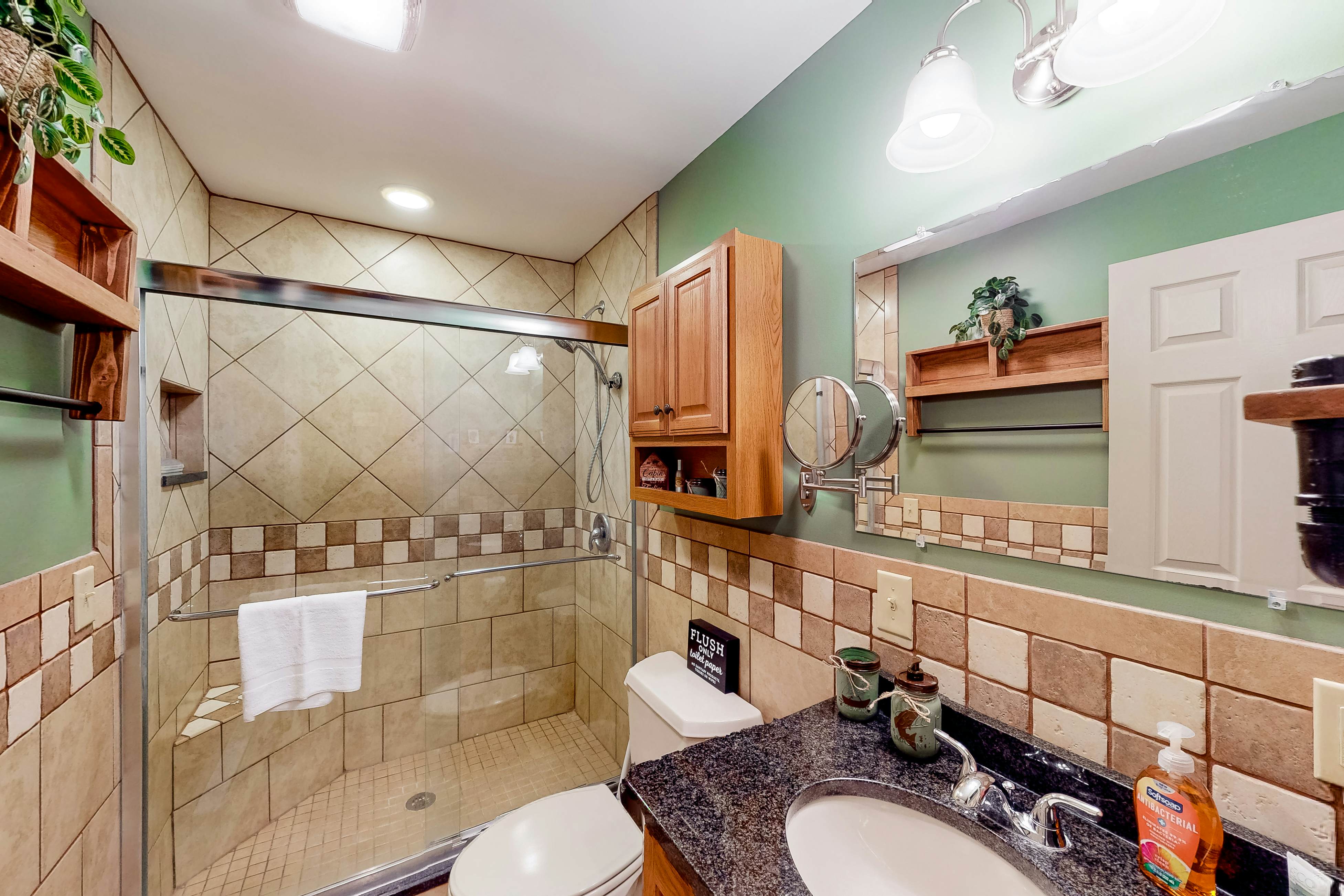 Whistle and Quill Lodge