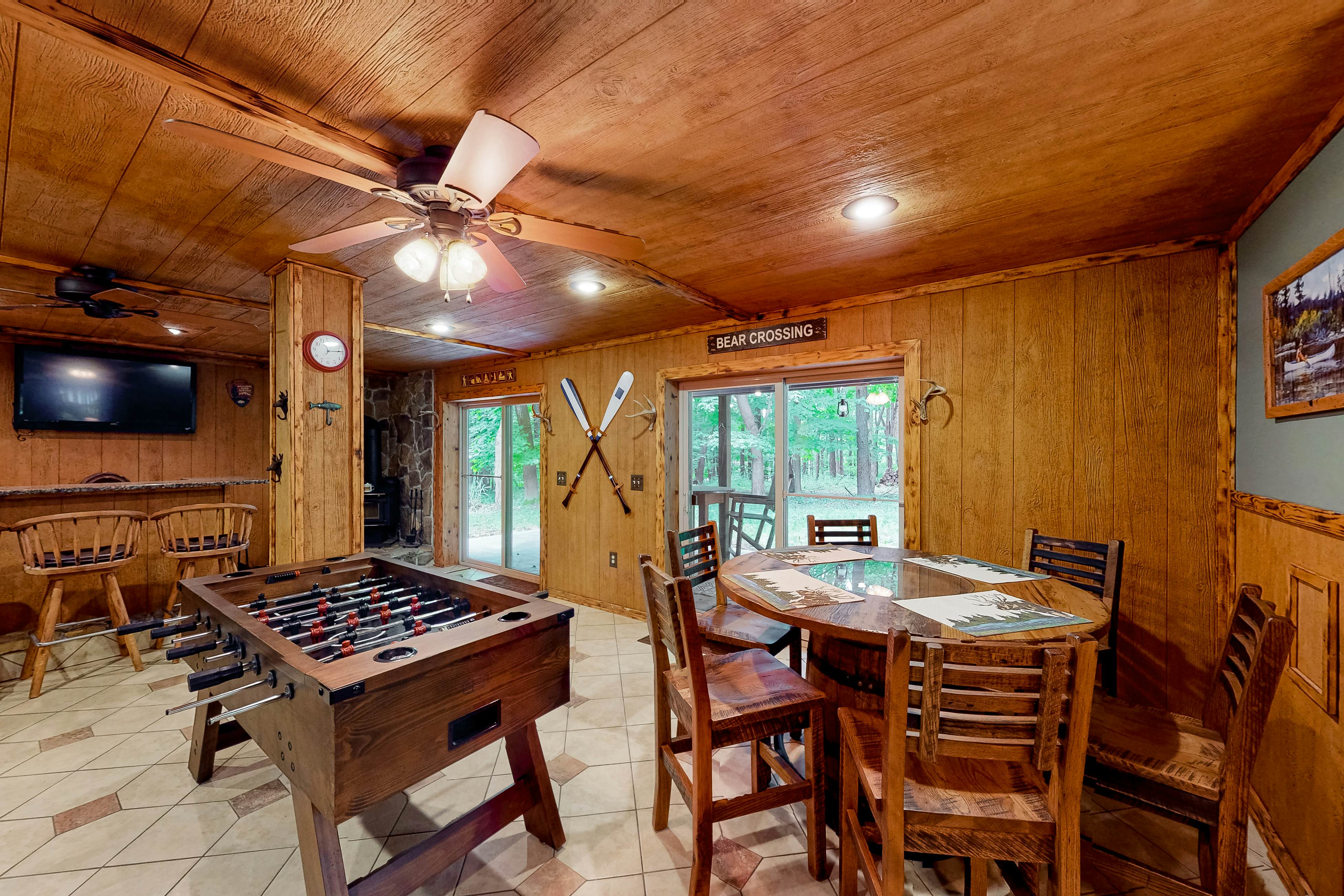 Whistle and Quill Lodge