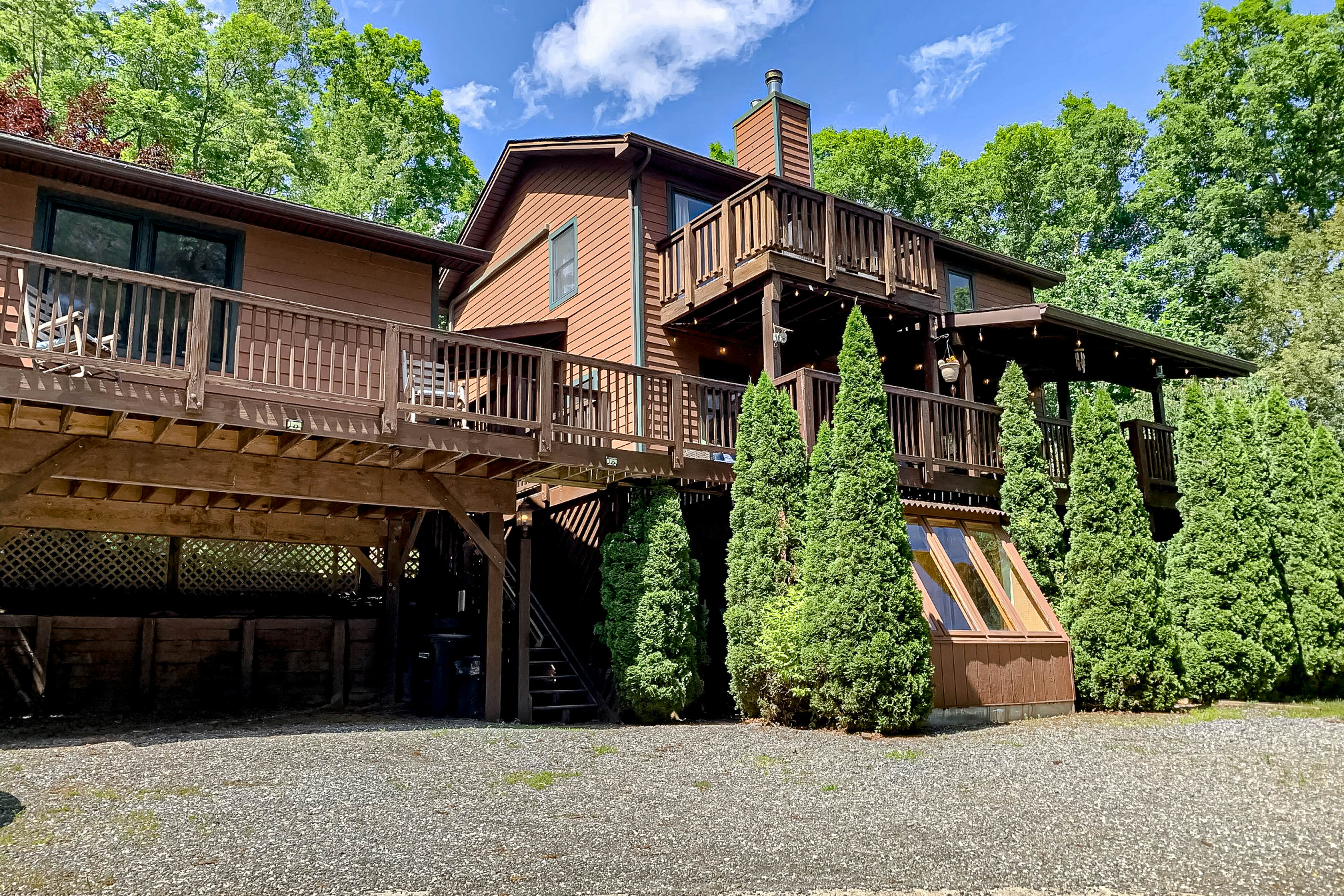 Whittier Vacation Rentals, Cabin Rentals