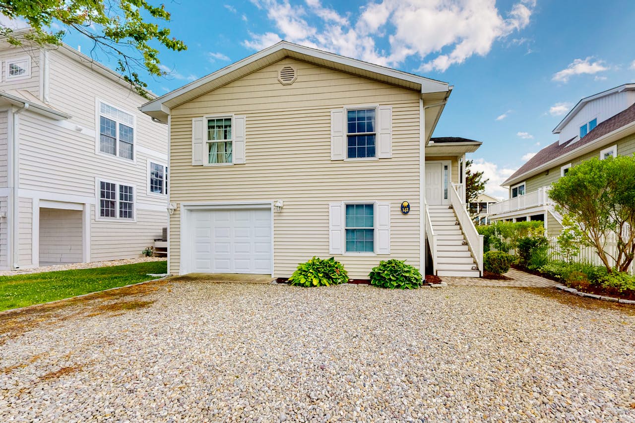 Town of South Bethany 142 Henlopen Drive 4 BD Bethany Beach, DE