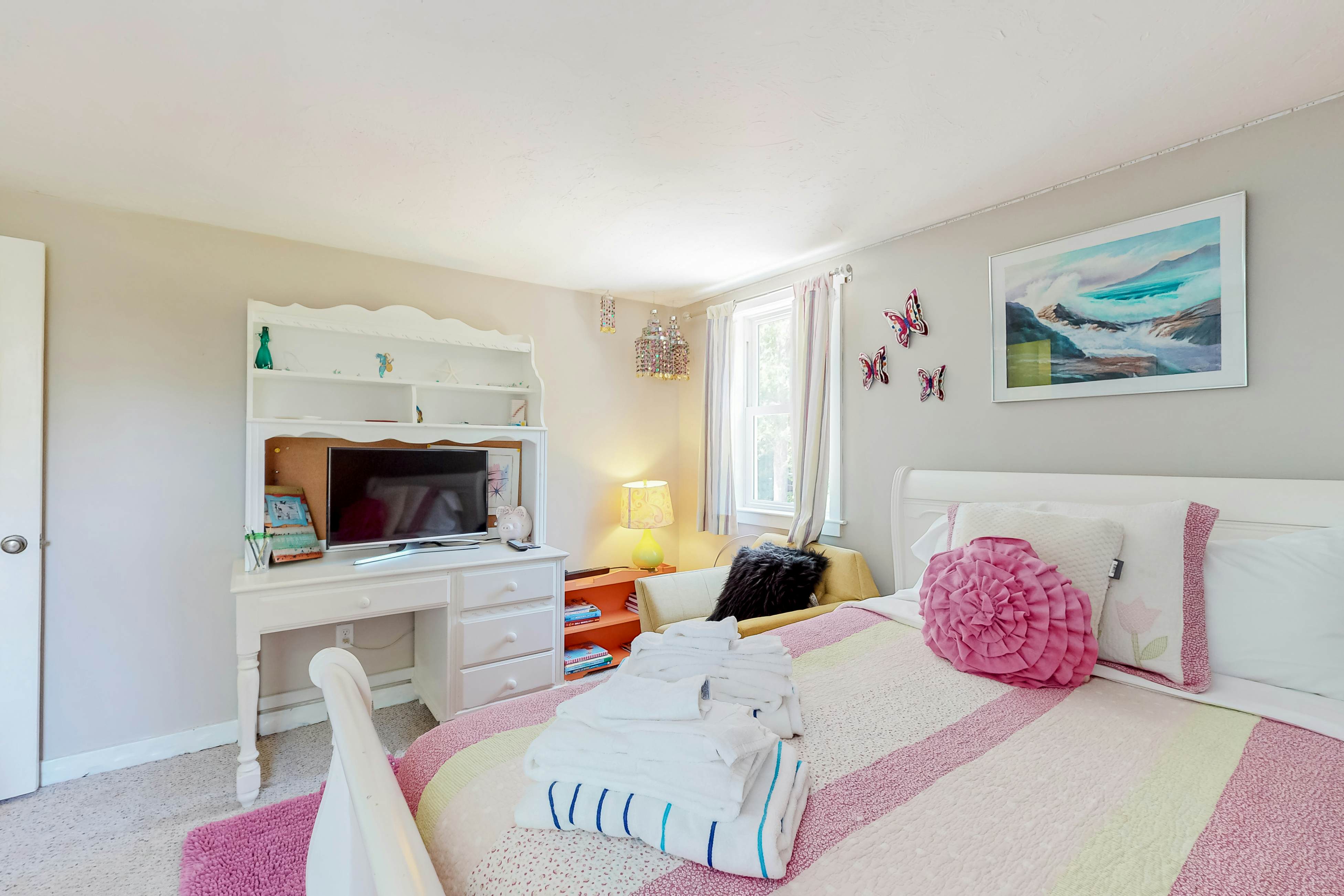 The Lakeside Landing