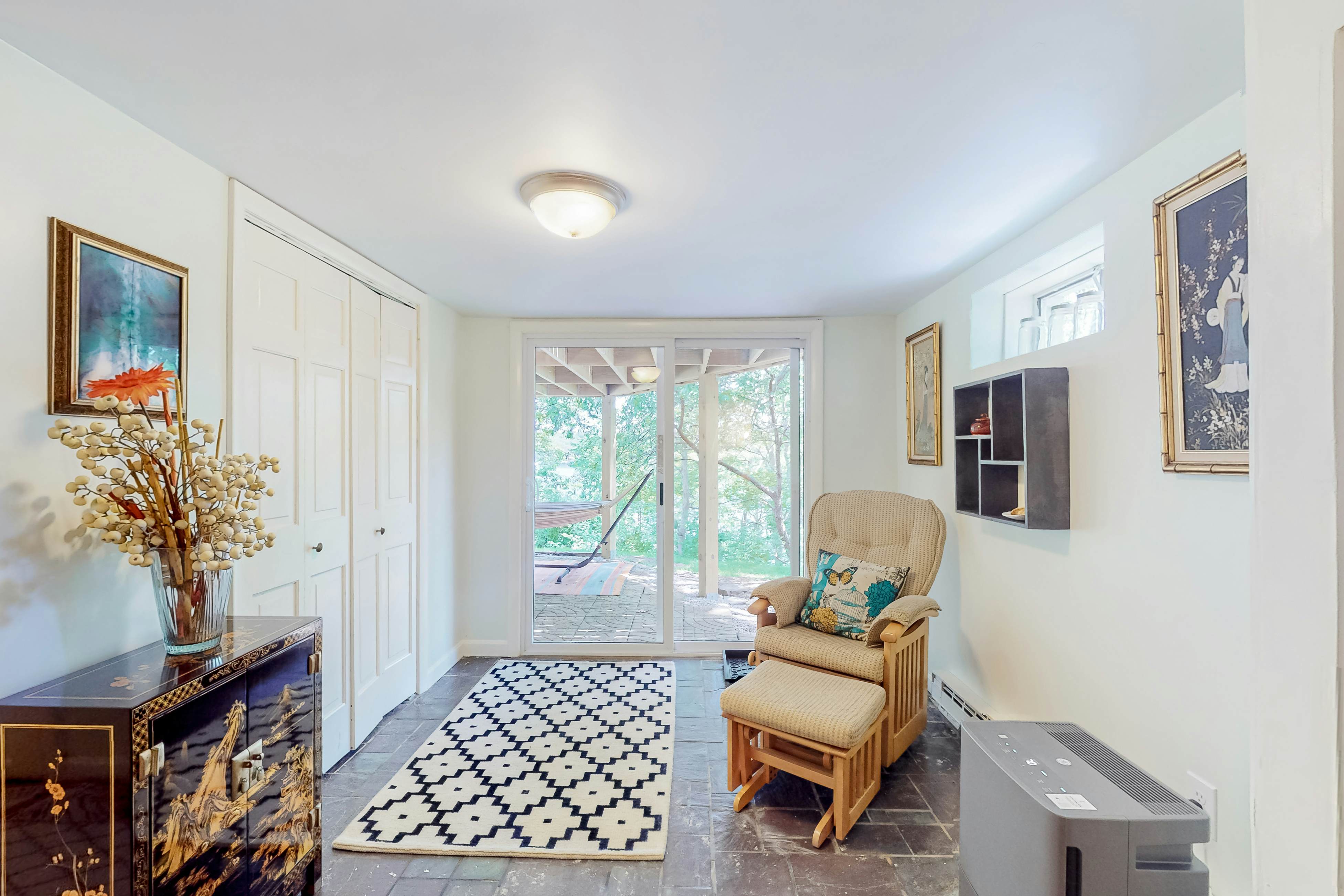 The Lakeside Landing