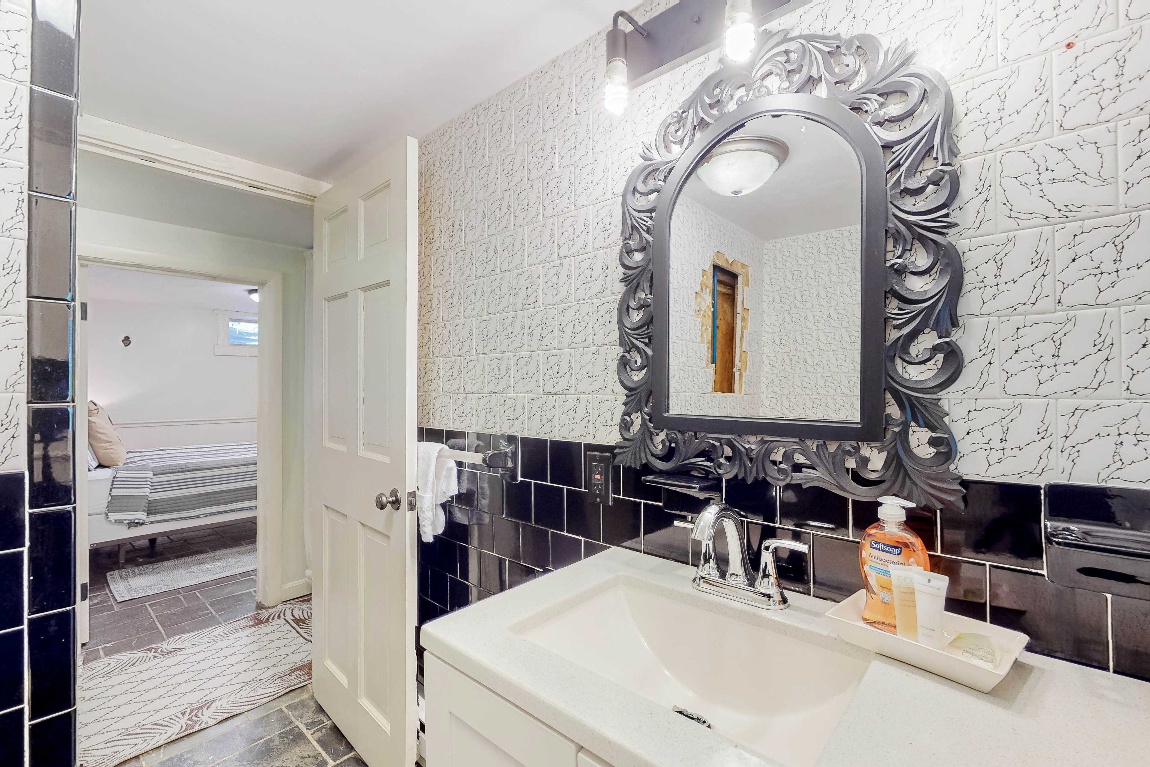 The Lakeside Landing