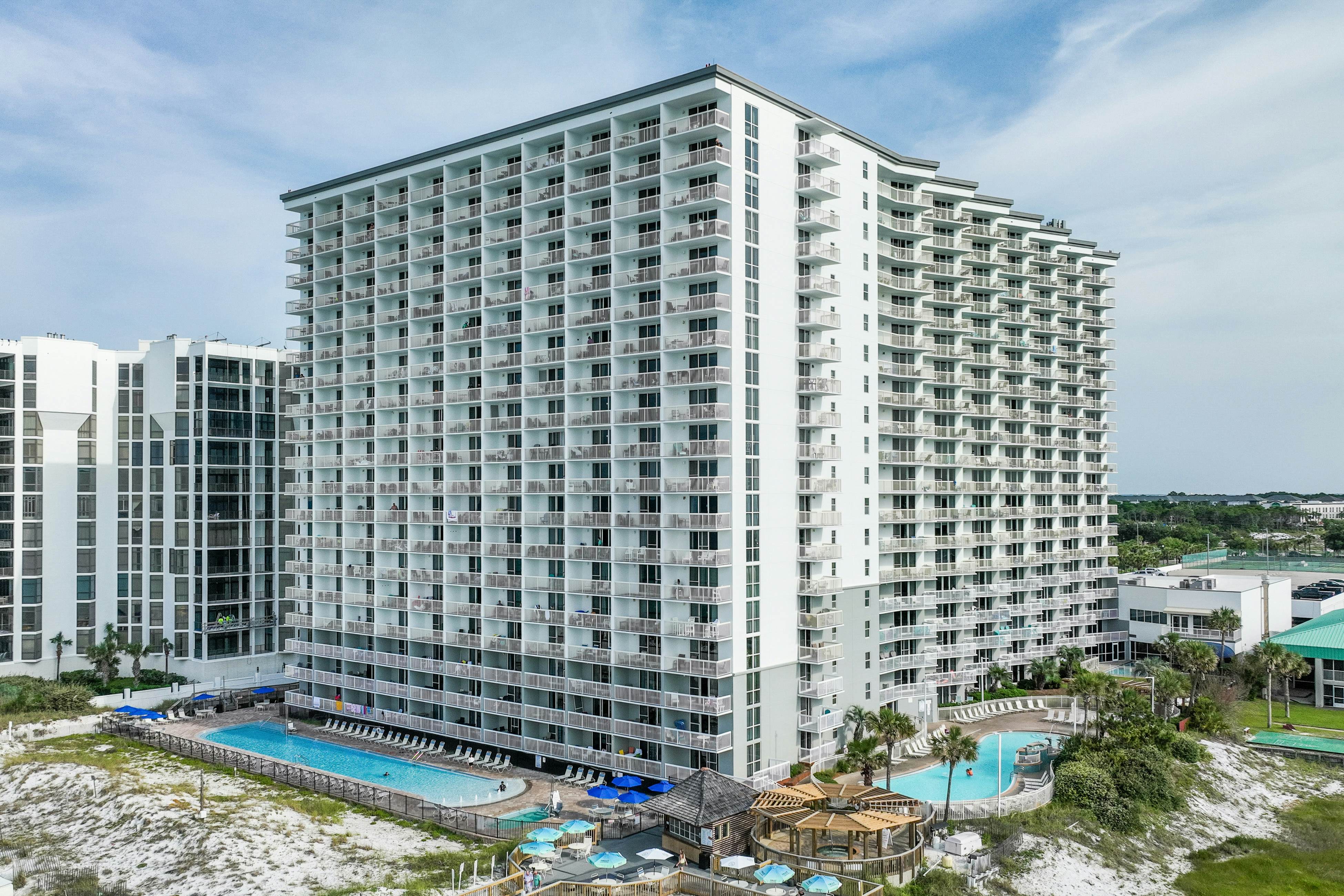 Pelican Beach Resort 305