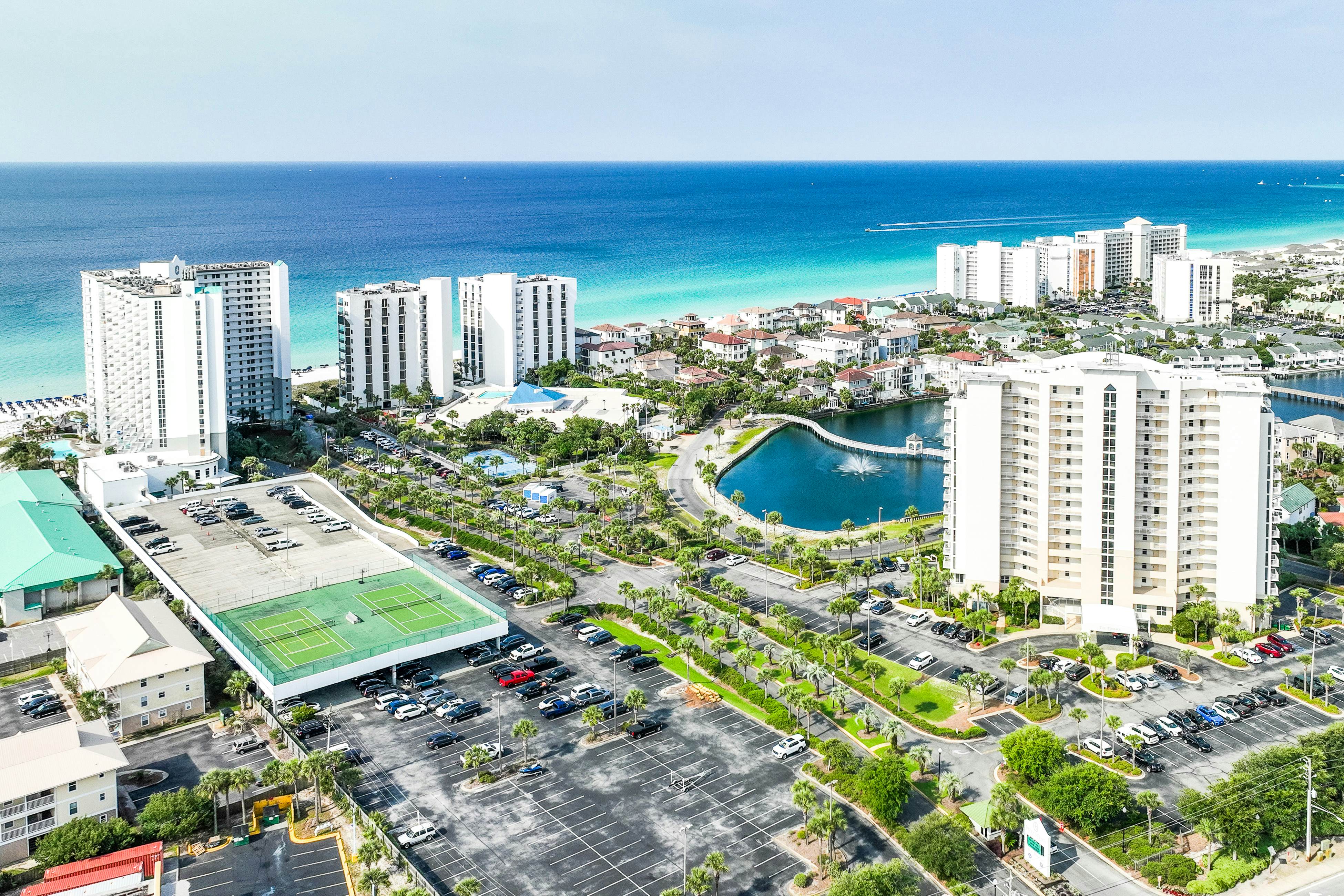 Pelican Beach Resort 1802