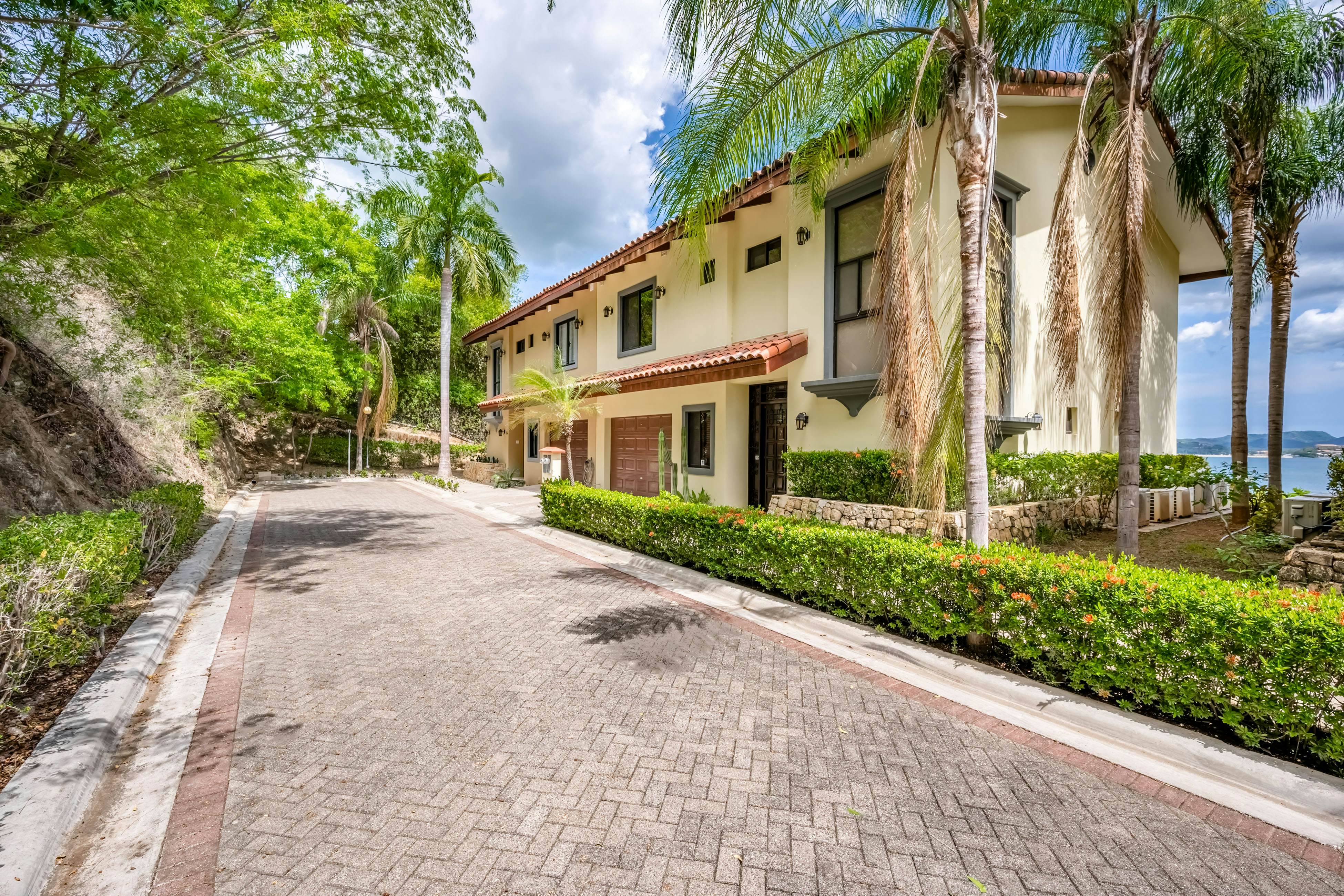 Villas Catalina, Unit 7