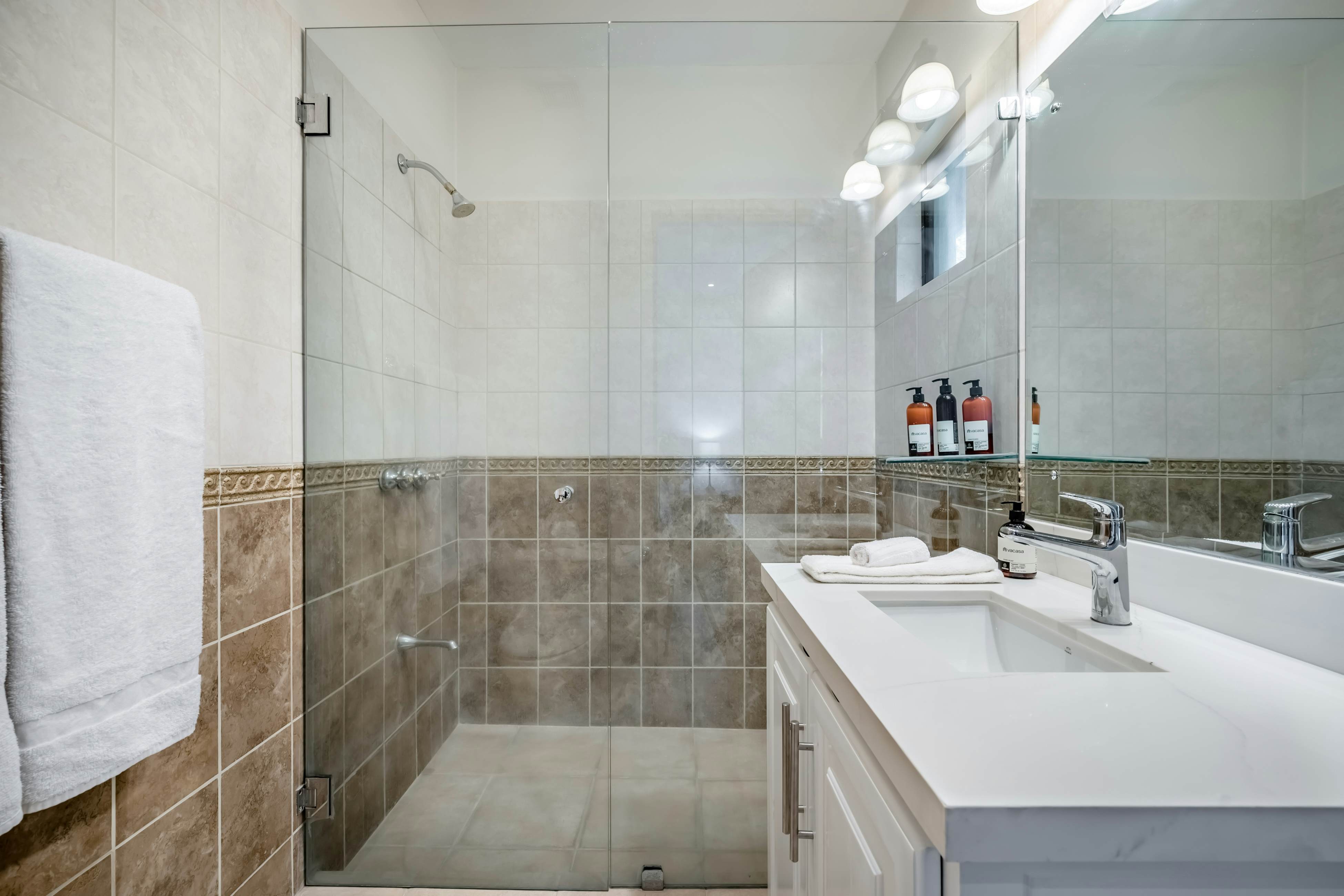 Villas Catalina, Unit 7