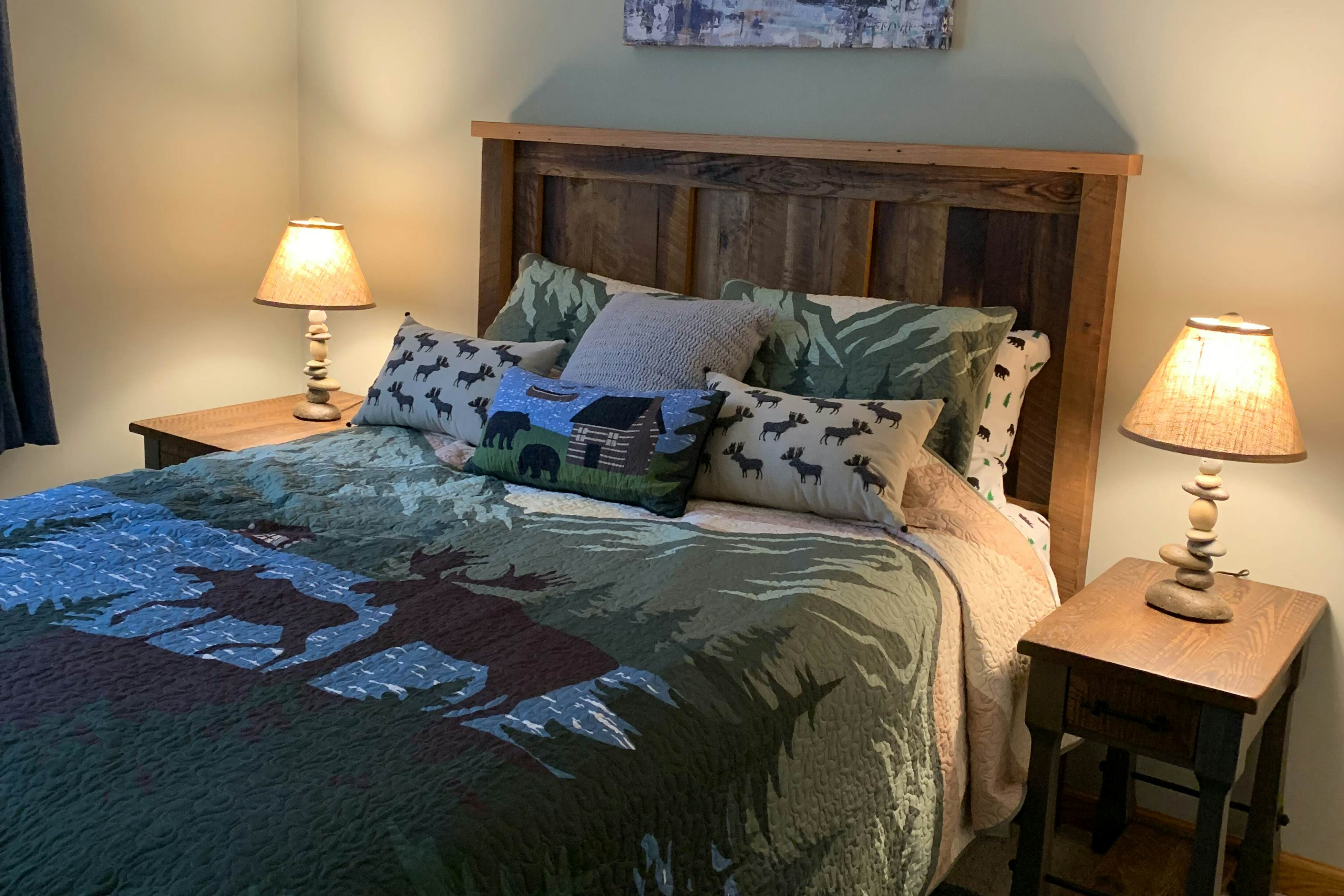 Whistle and Quill Lodge