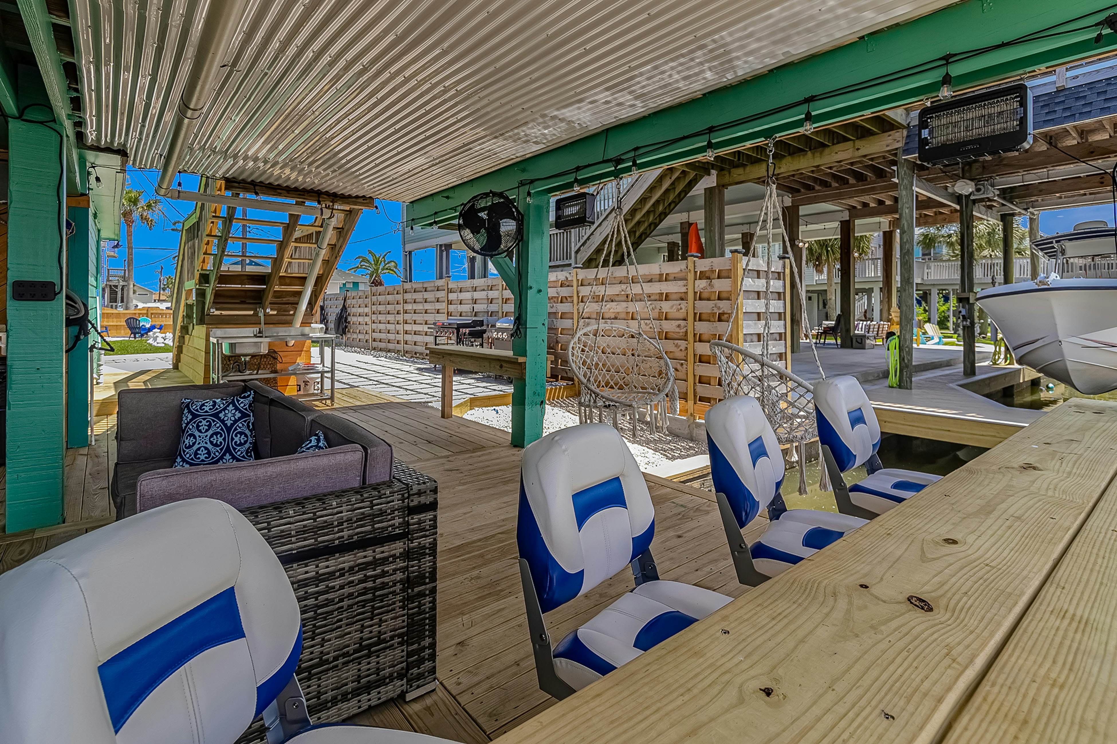 Jamaican Waves 5 BD Jamaica Beach, TX Vacation Rental Vacasa