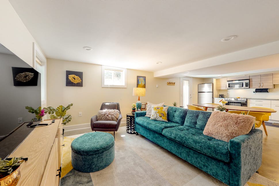 Laurelhurst Retreat 1 BD Portland, OR Vacation Rental Vacasa