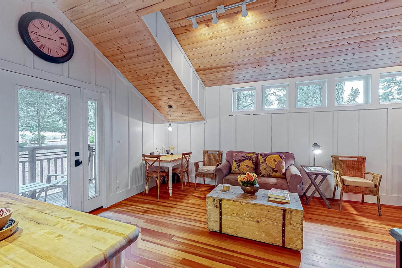 Boat House 1 BD Shelter Cove, CA Vacation Rental Vacasa