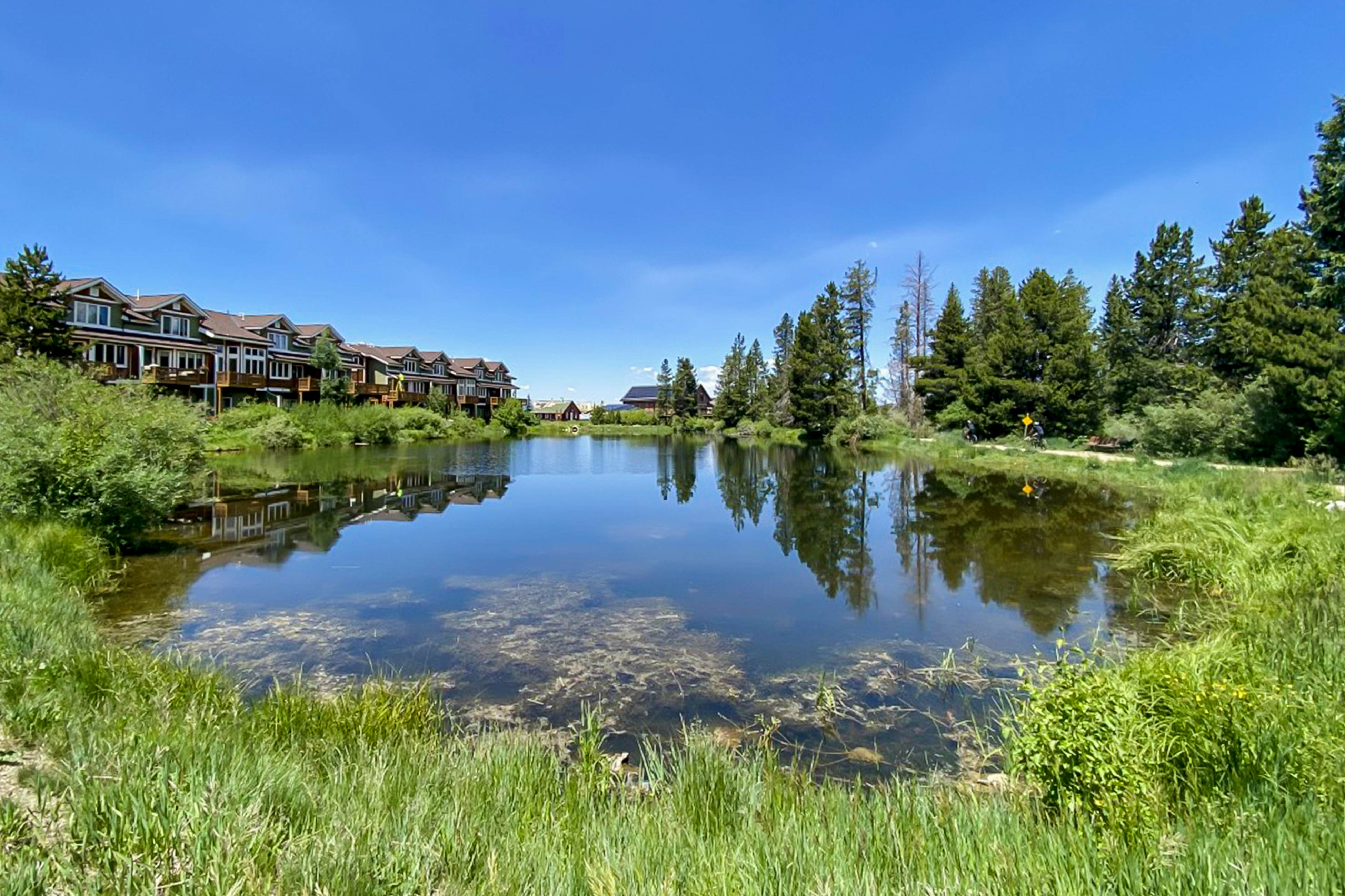 Lucky Adventure Lodge