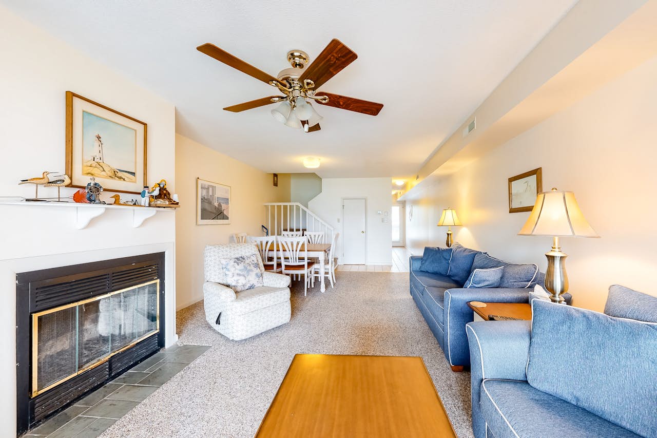 Mallard Lakes 37898 Eagle Ln. 343 2 BD Selbyville, DE Vacation Rental Vacasa