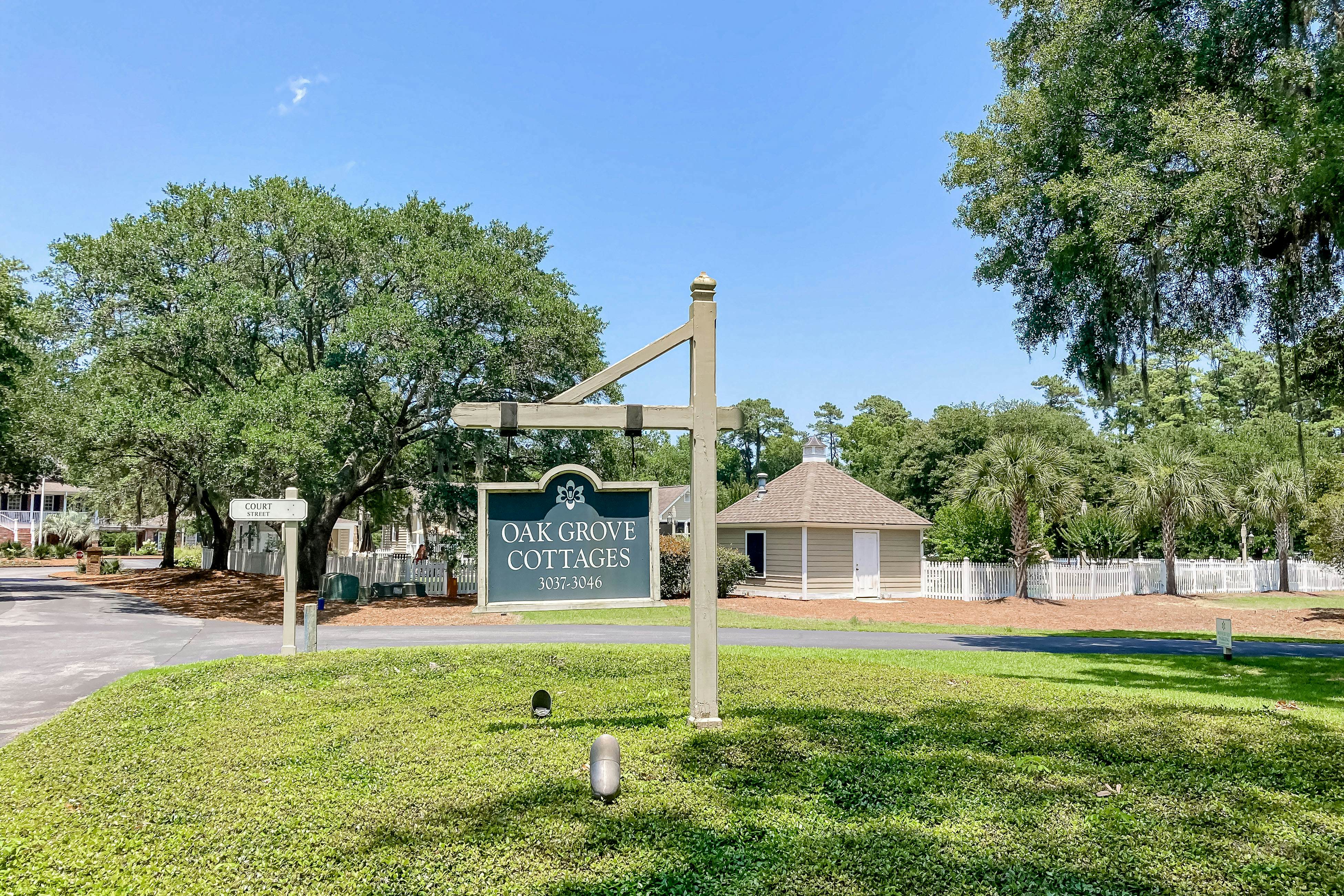 Oak Grove Cottages 3045