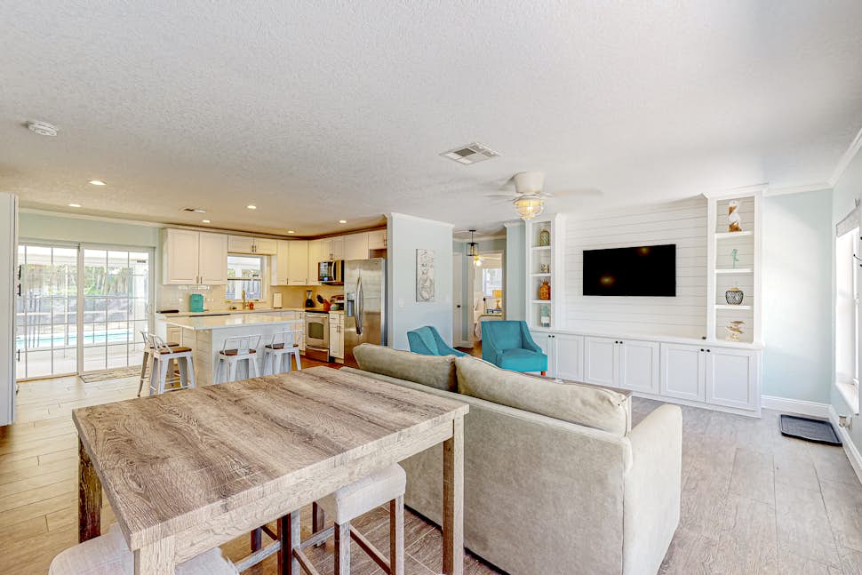 Sailfish Cottage 3 BD Jensen Beach, FL Vacation Rental Vacasa