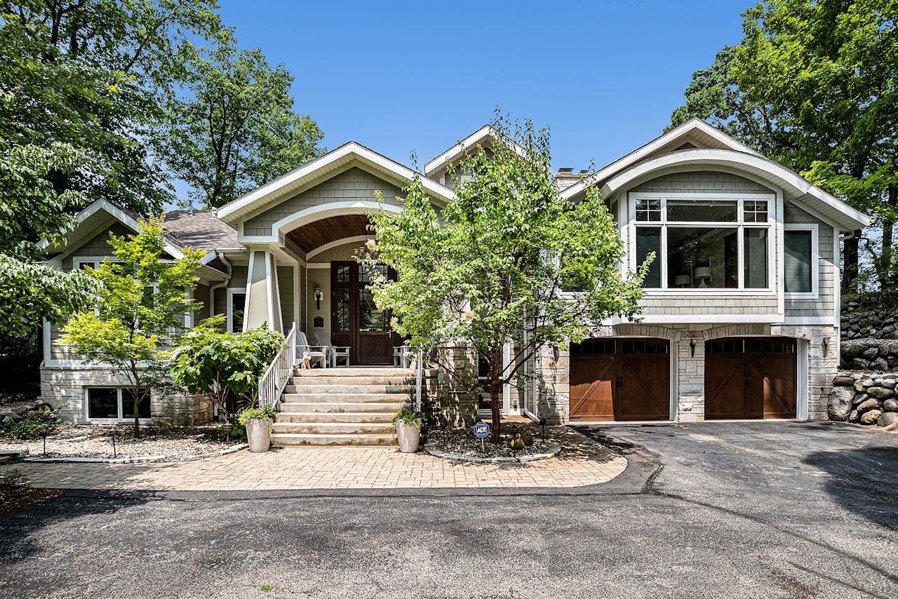 Beachside 5 BD Harbert, MI Vacation Rental Vacasa