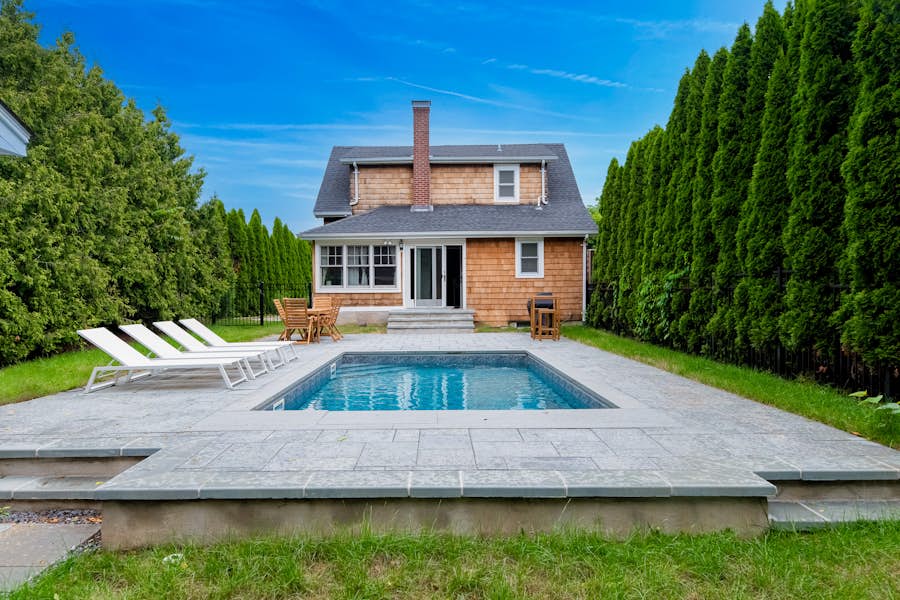 Cozy Greenport Cottage 3 BD Greenport, NY Vacation Rental Vacasa