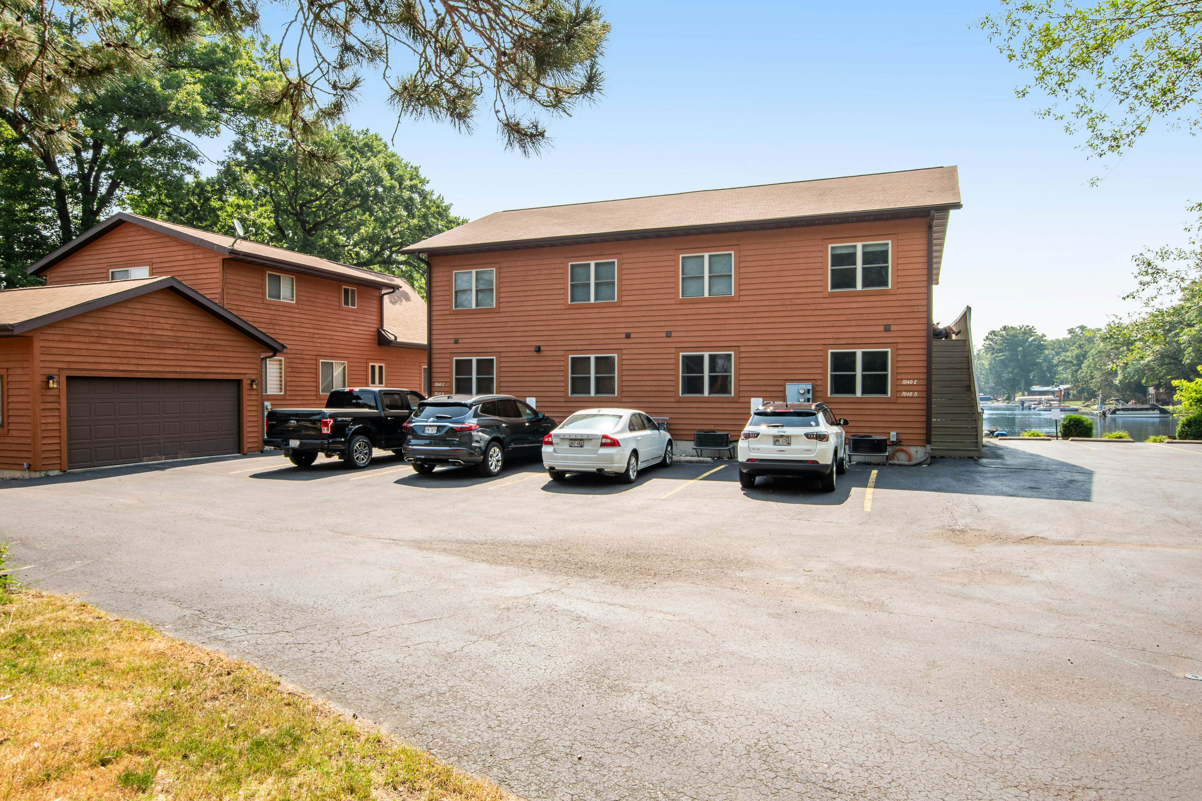 Thunderbird Resort Condo 1040C