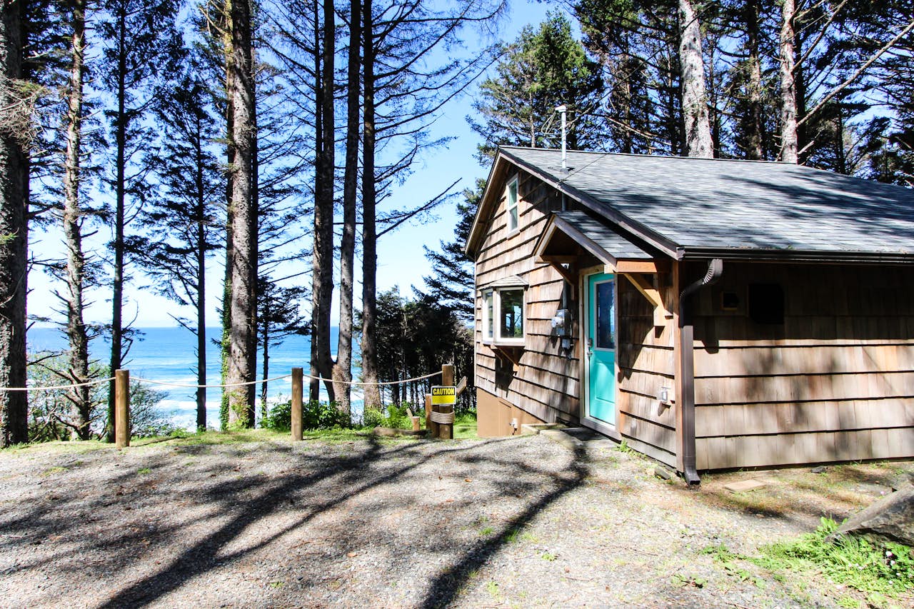 Shelley Family Cabin 1 BD Vacation Rental in Yachats, OR Vacasa