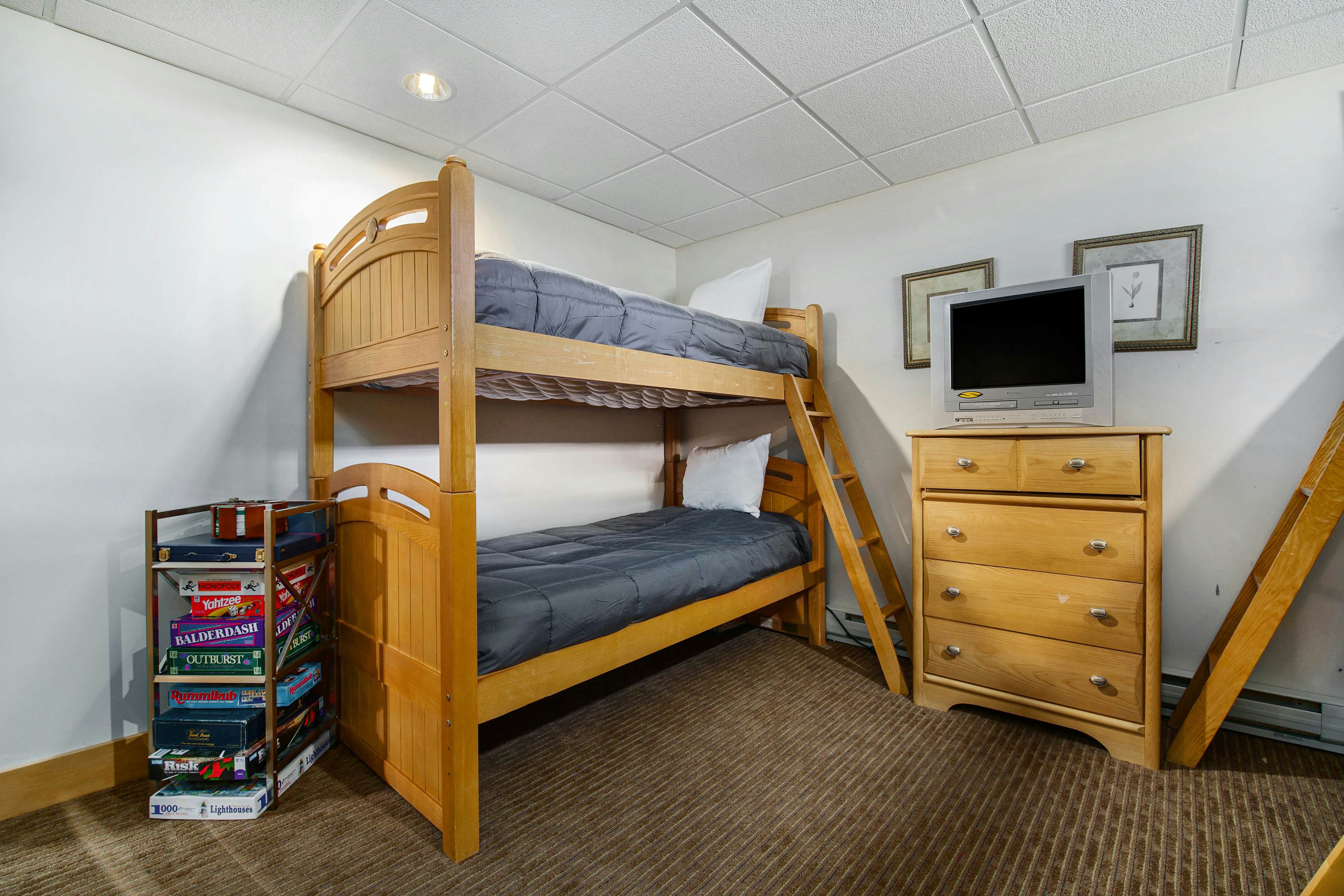 Boyne Mountain Getaway - Unit B