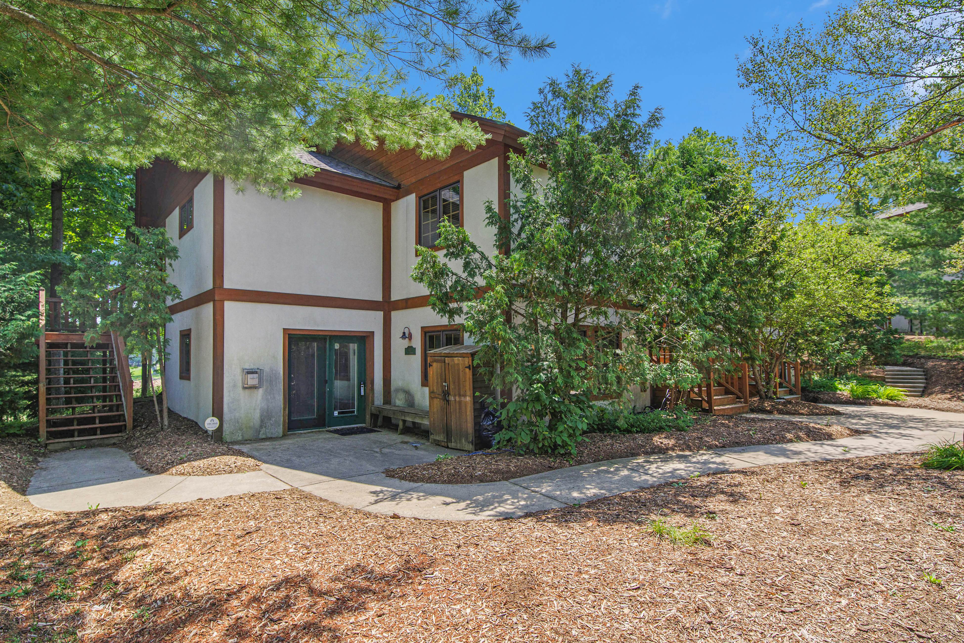 Boyne Mountain Getaway - Unit B