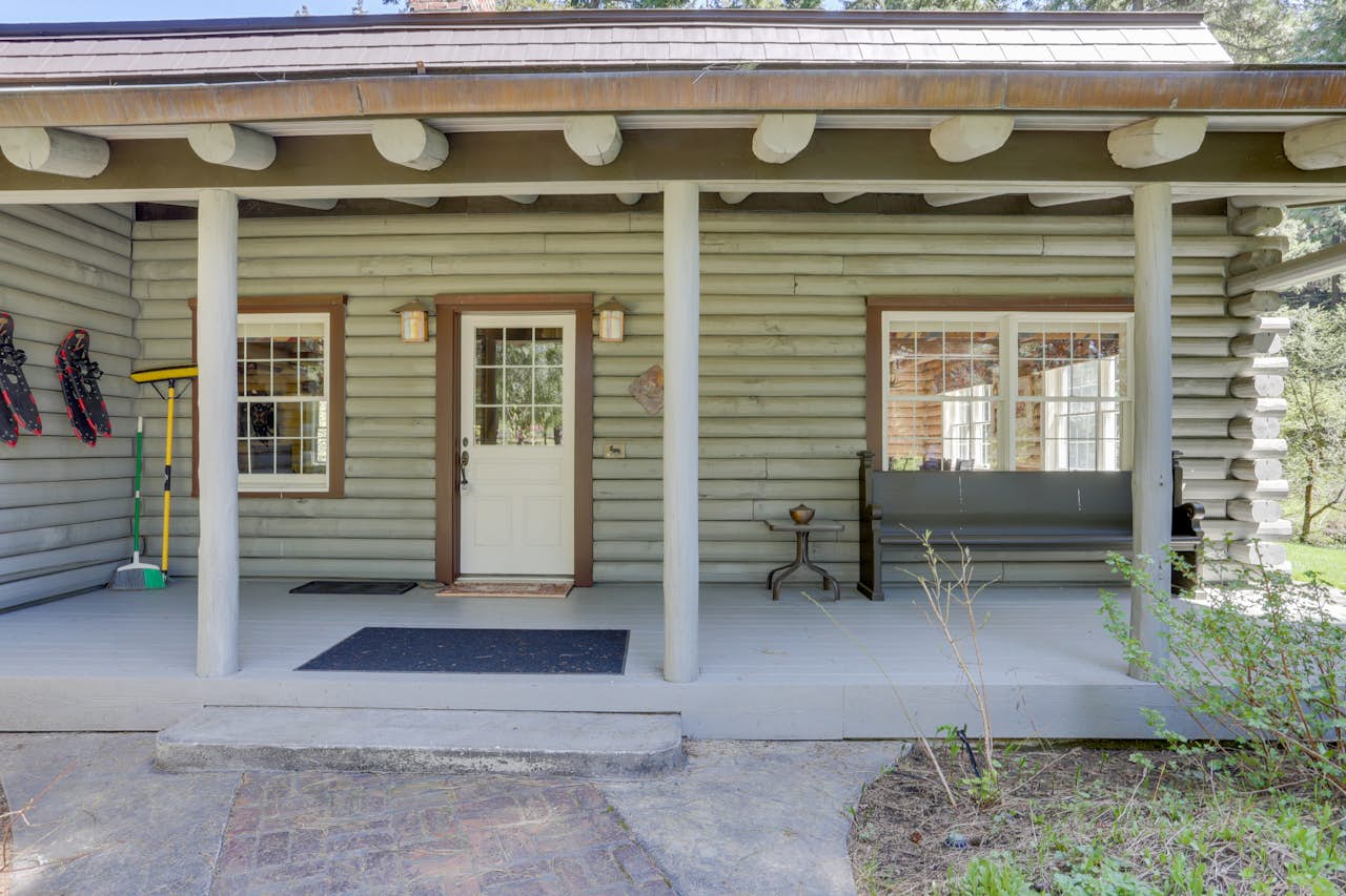 Riverwood Lodge 3 BD Vacation Rental in Trout Lake, WA Vacasa