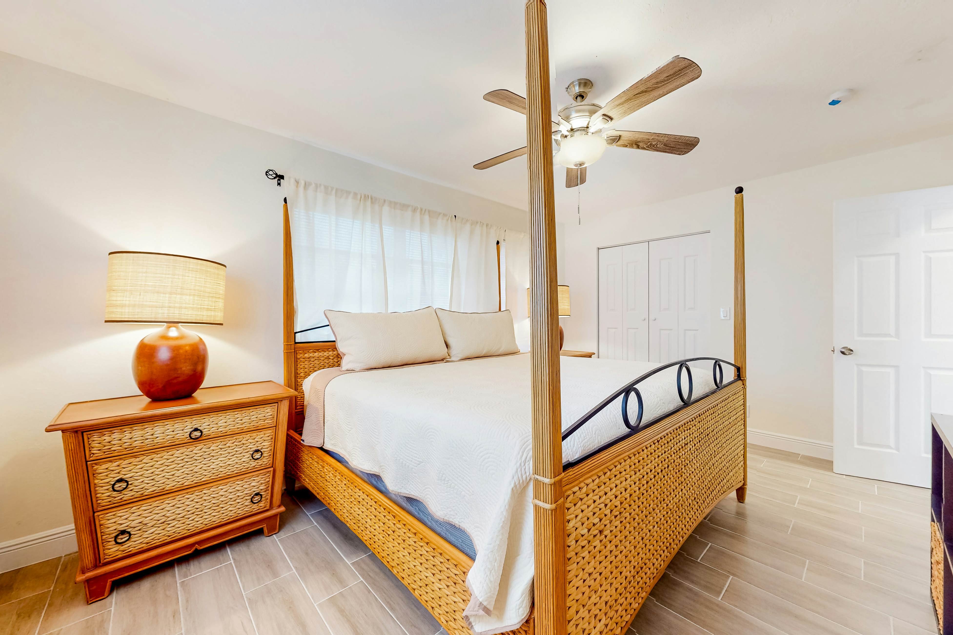 Bonita's Riverfront Retreat 