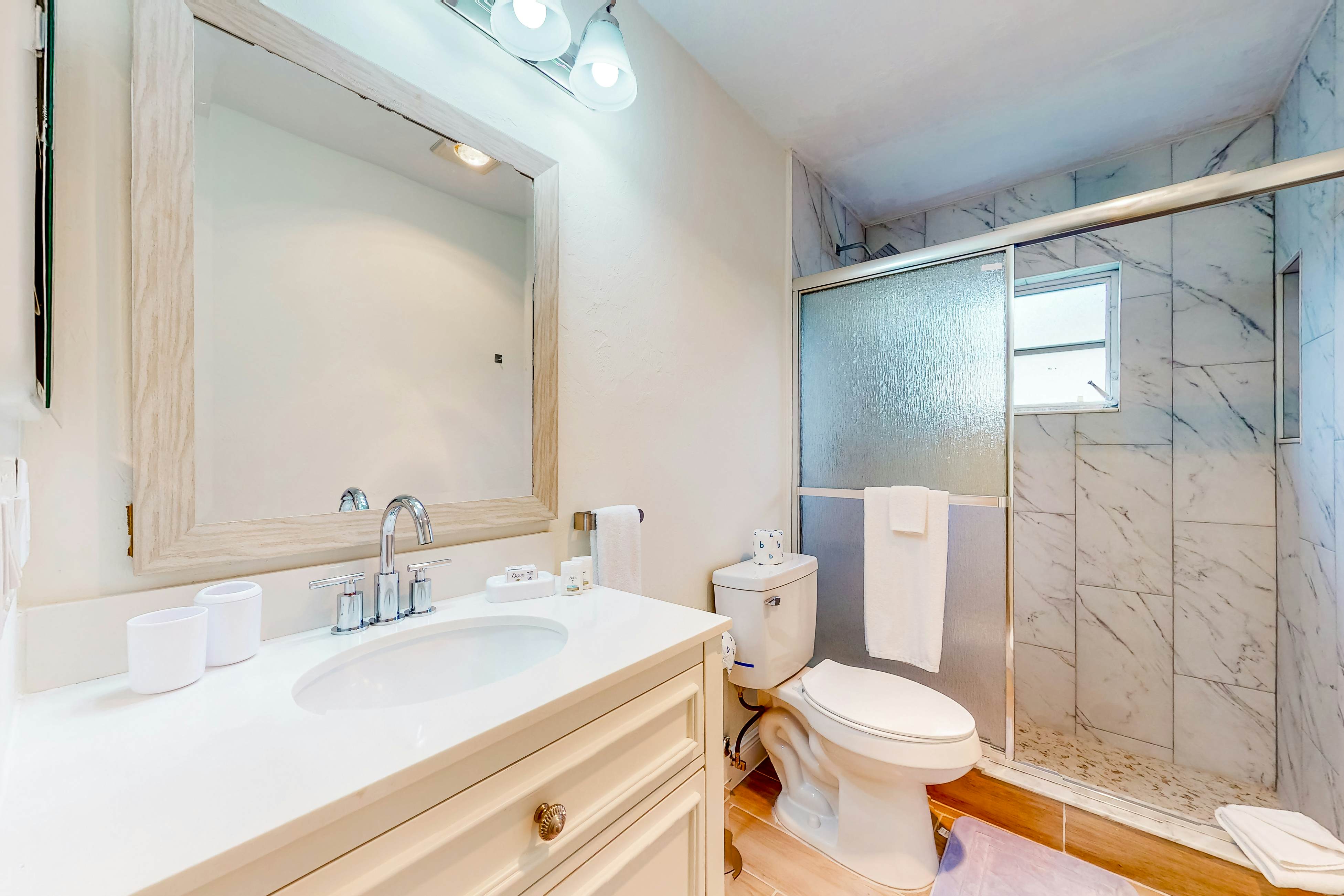 Bonita's Riverfront Retreat 