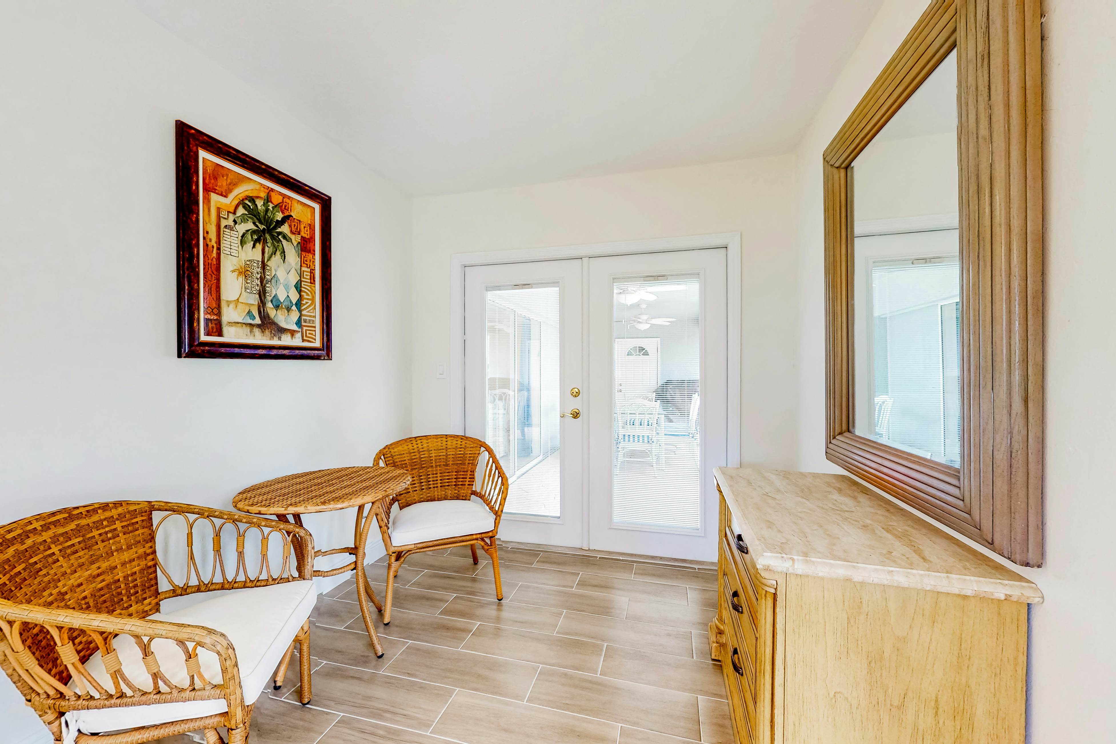 Bonita's Riverfront Retreat 