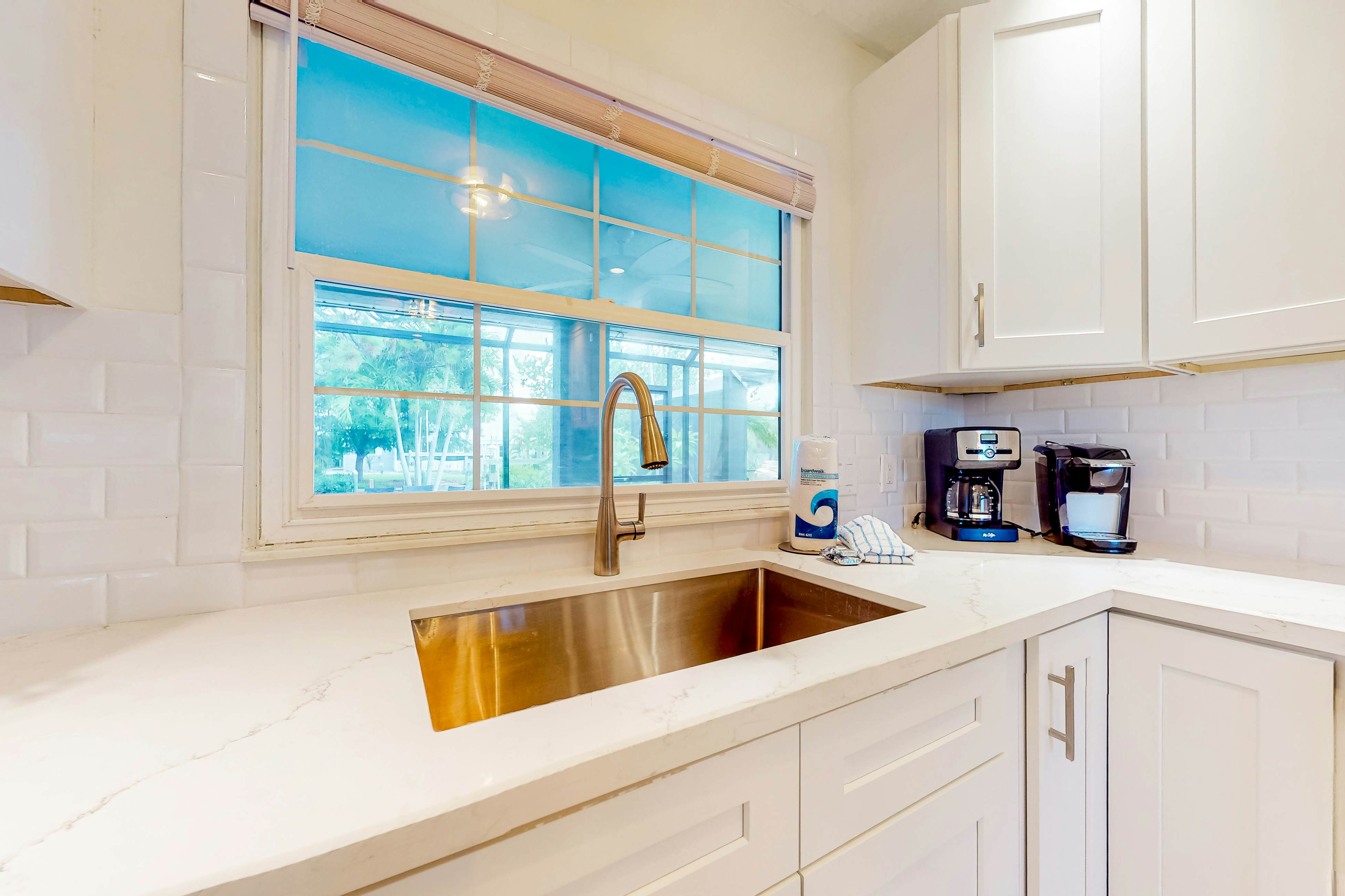 Bonita's Riverfront Retreat 