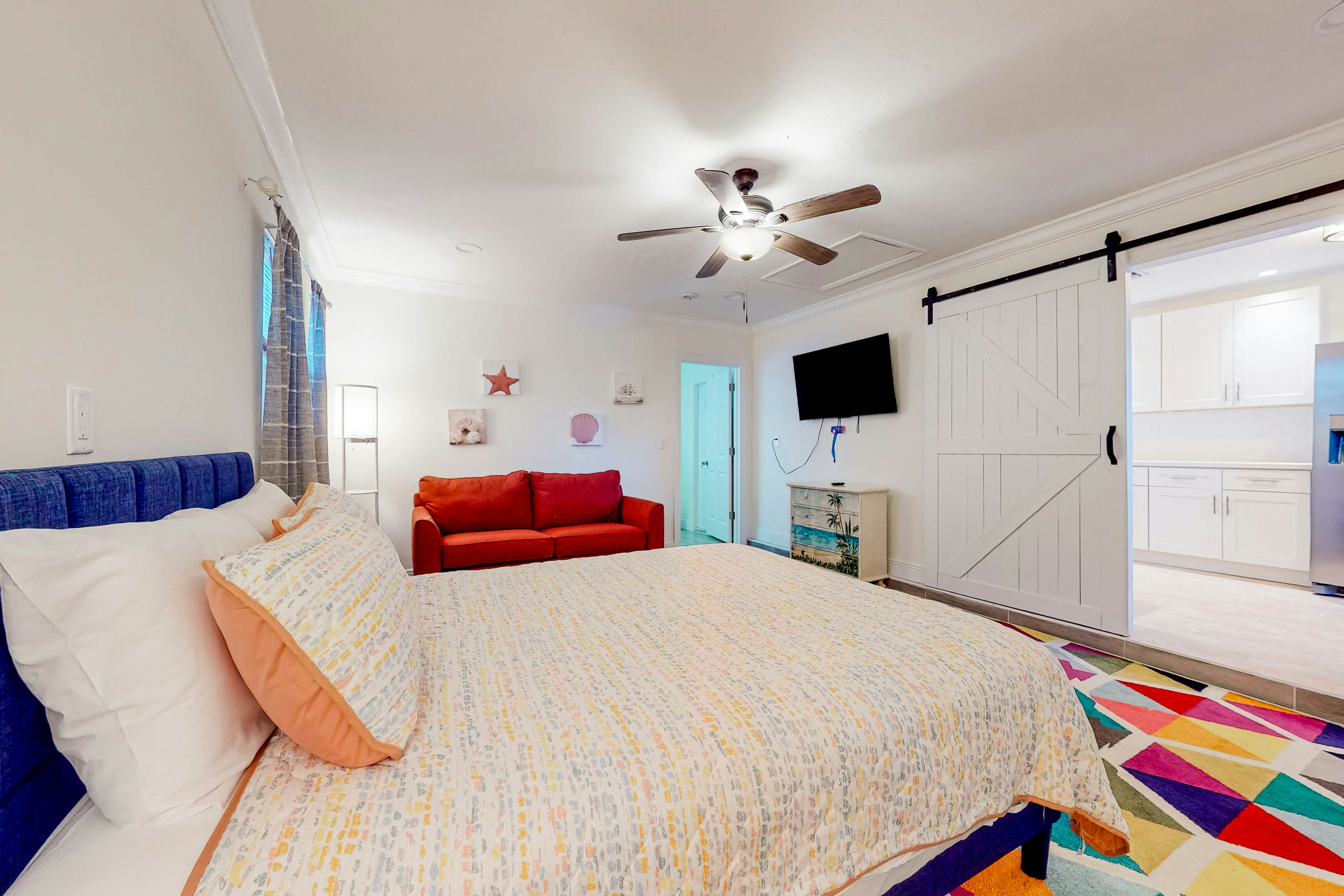 Bonita's Riverfront Retreat 