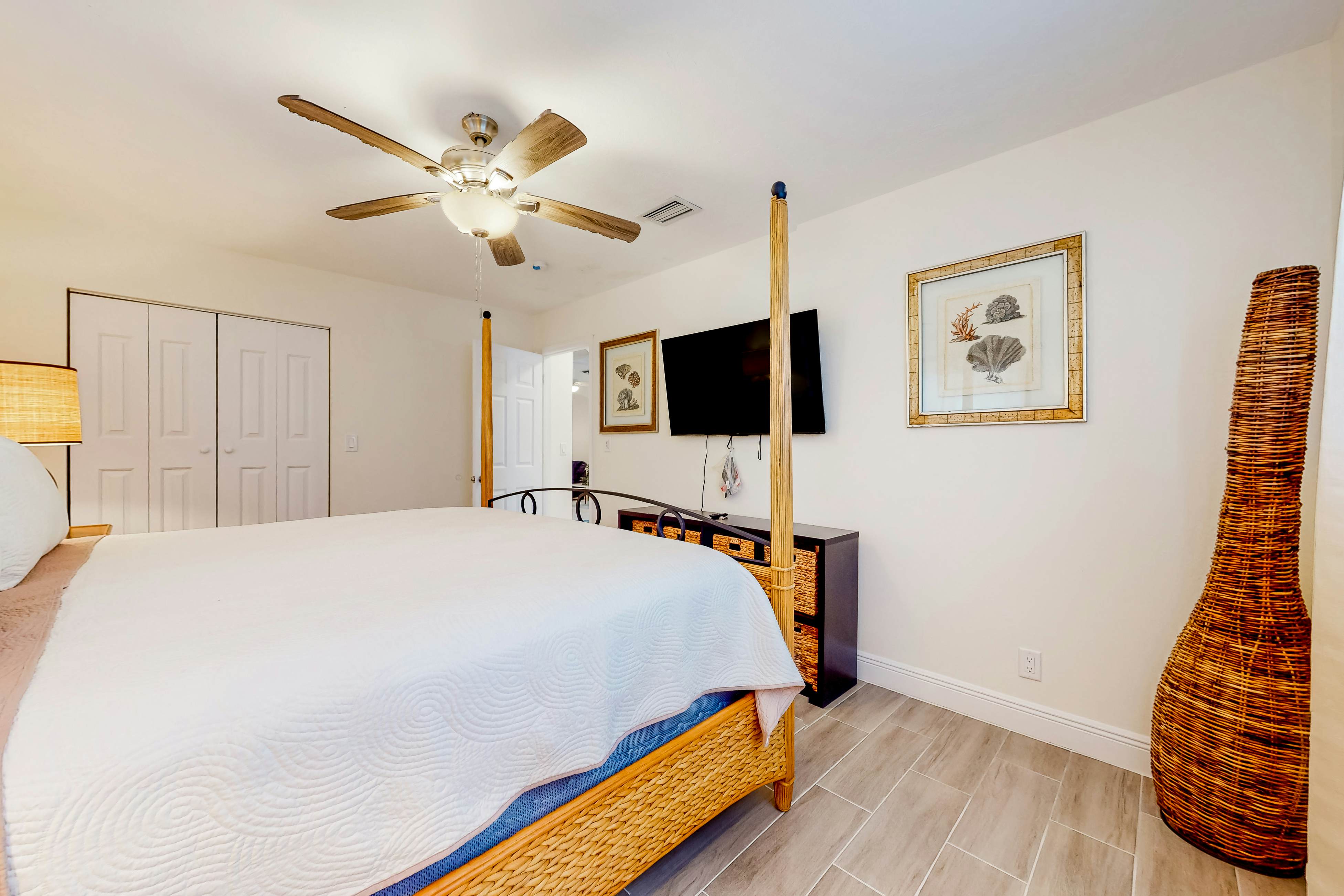 Bonita's Riverfront Retreat 