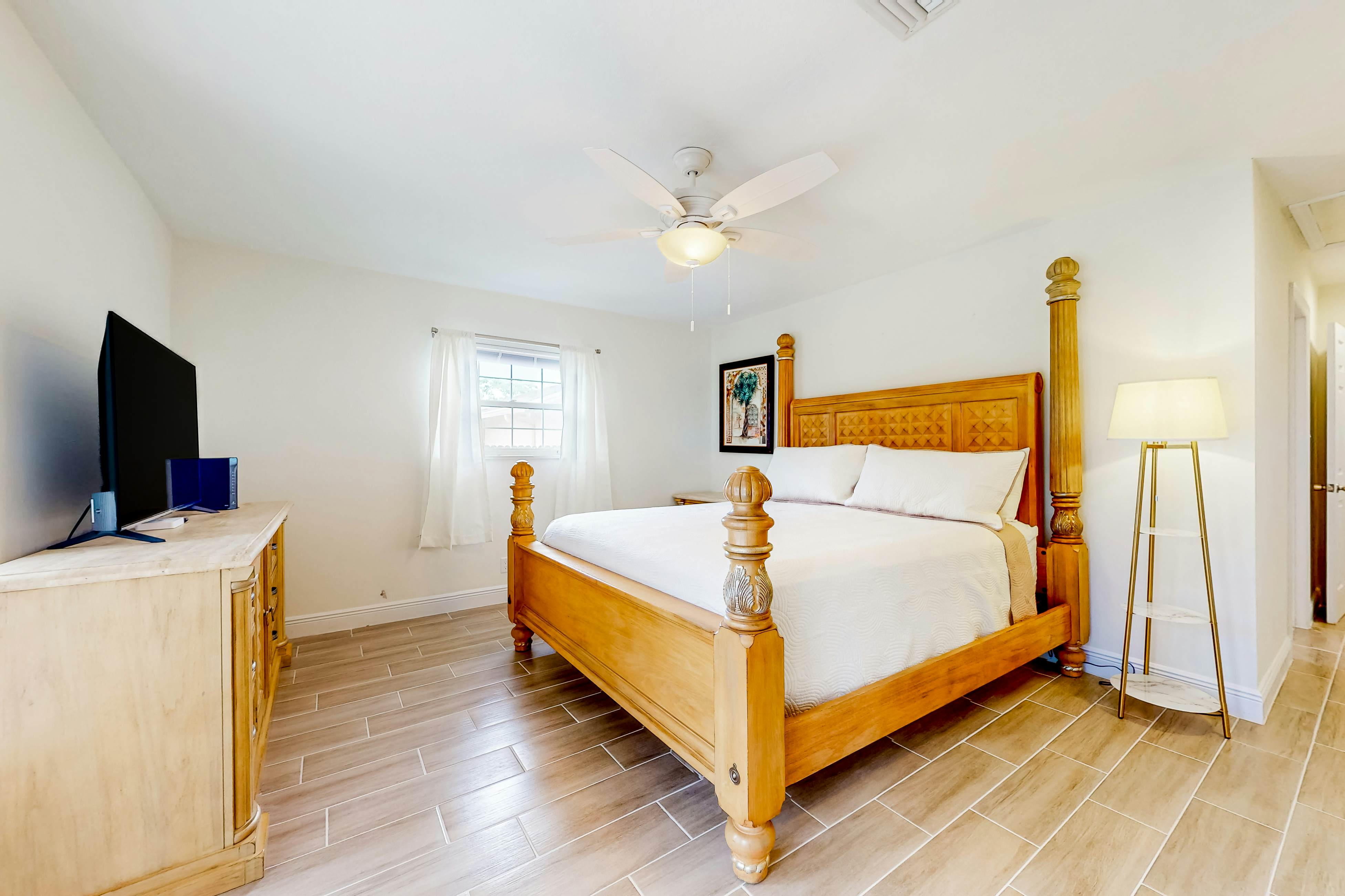 Bonita's Riverfront Retreat 