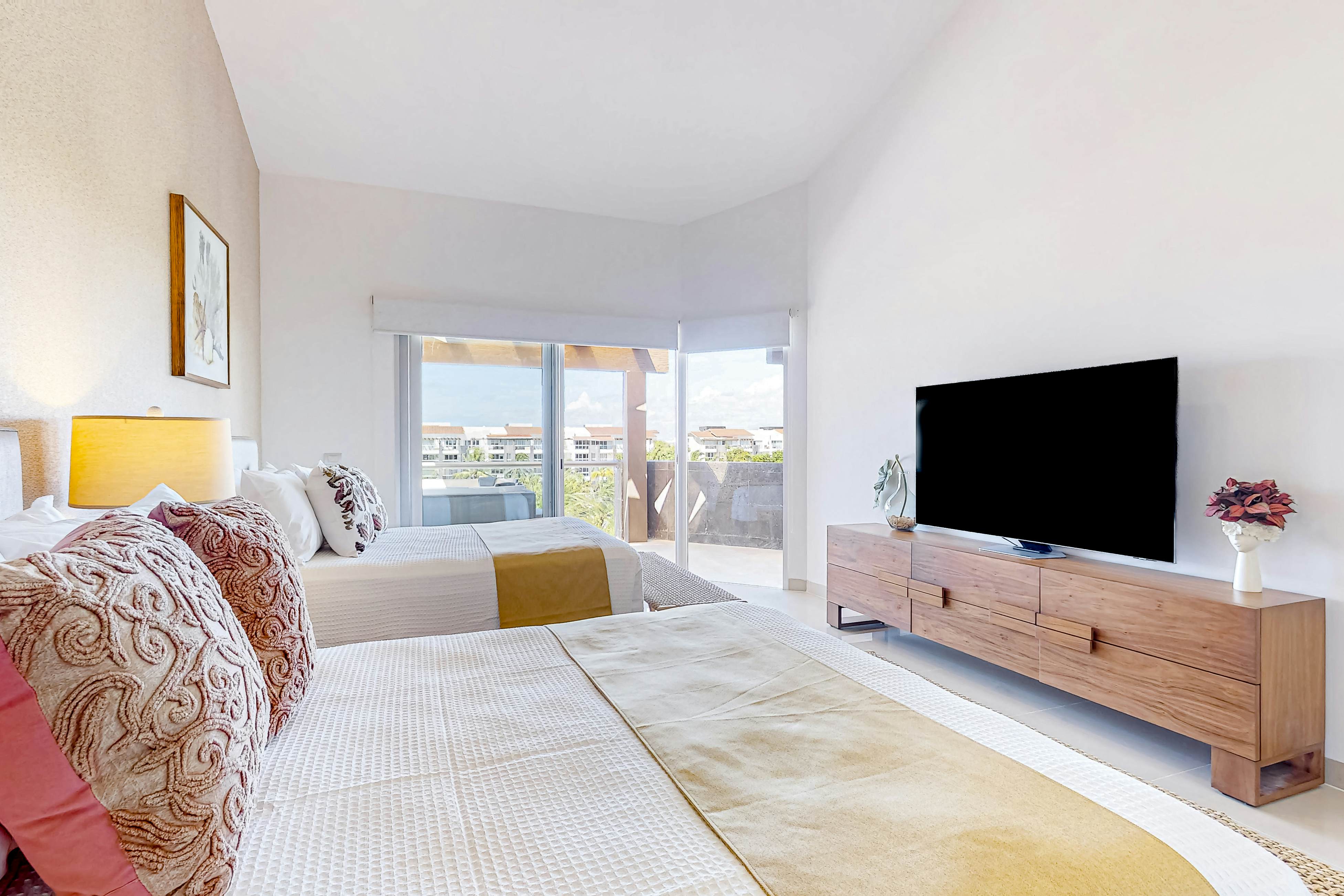 Luxury Palms at Mareazul 436 Norte