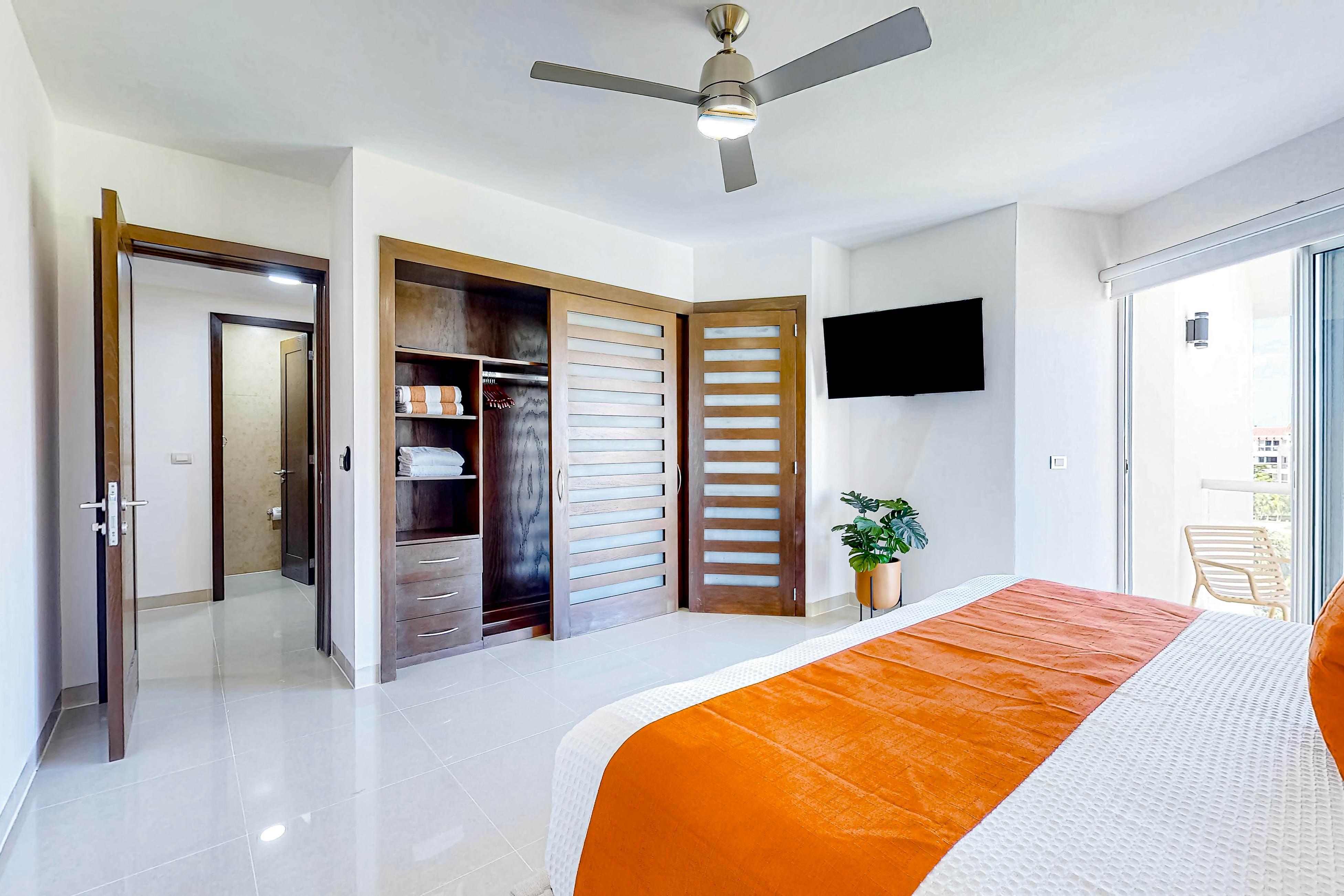 Luxury Palms at Mareazul 436 Norte