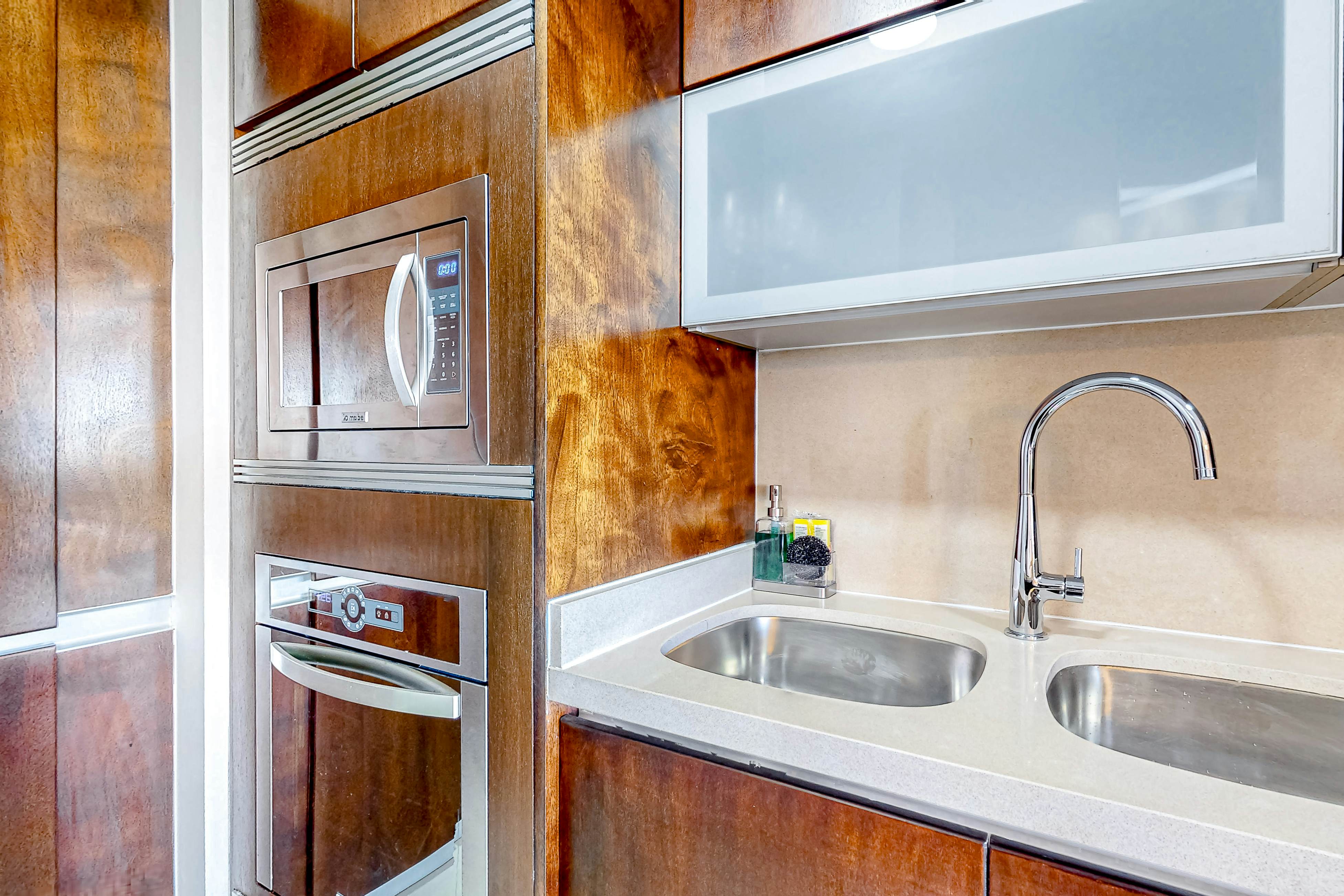 Luxury Palms at Mareazul 436 Norte