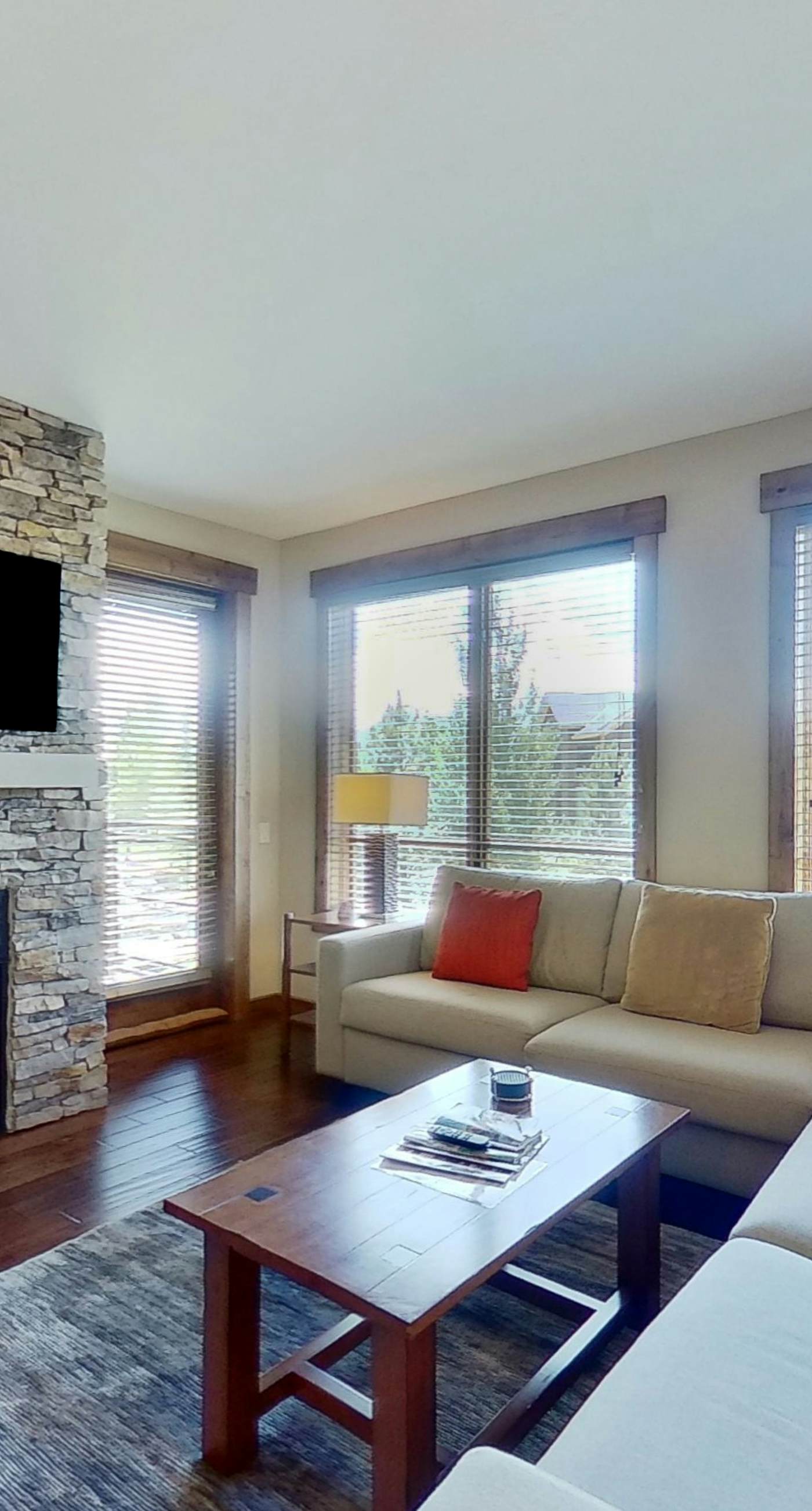 Trailhead Lodge 2104